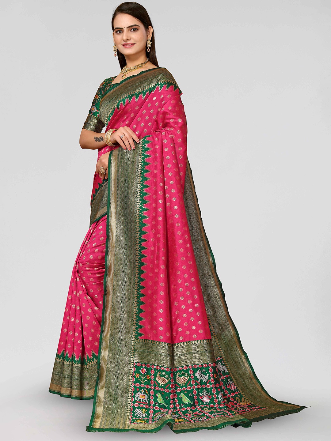 

DIVASTRI Ethnic Motifs Woven Design Zari Patola Saree, Pink