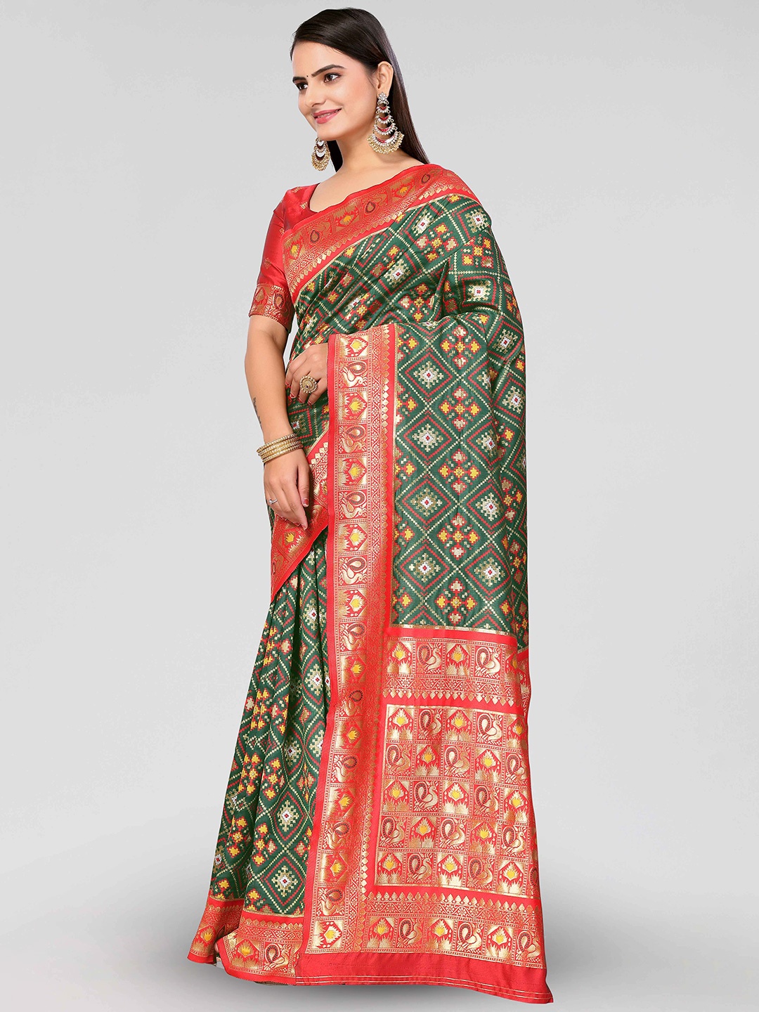 

DIVASTRI Ethnic Motifs Woven Design Zari Patola Saree, Green