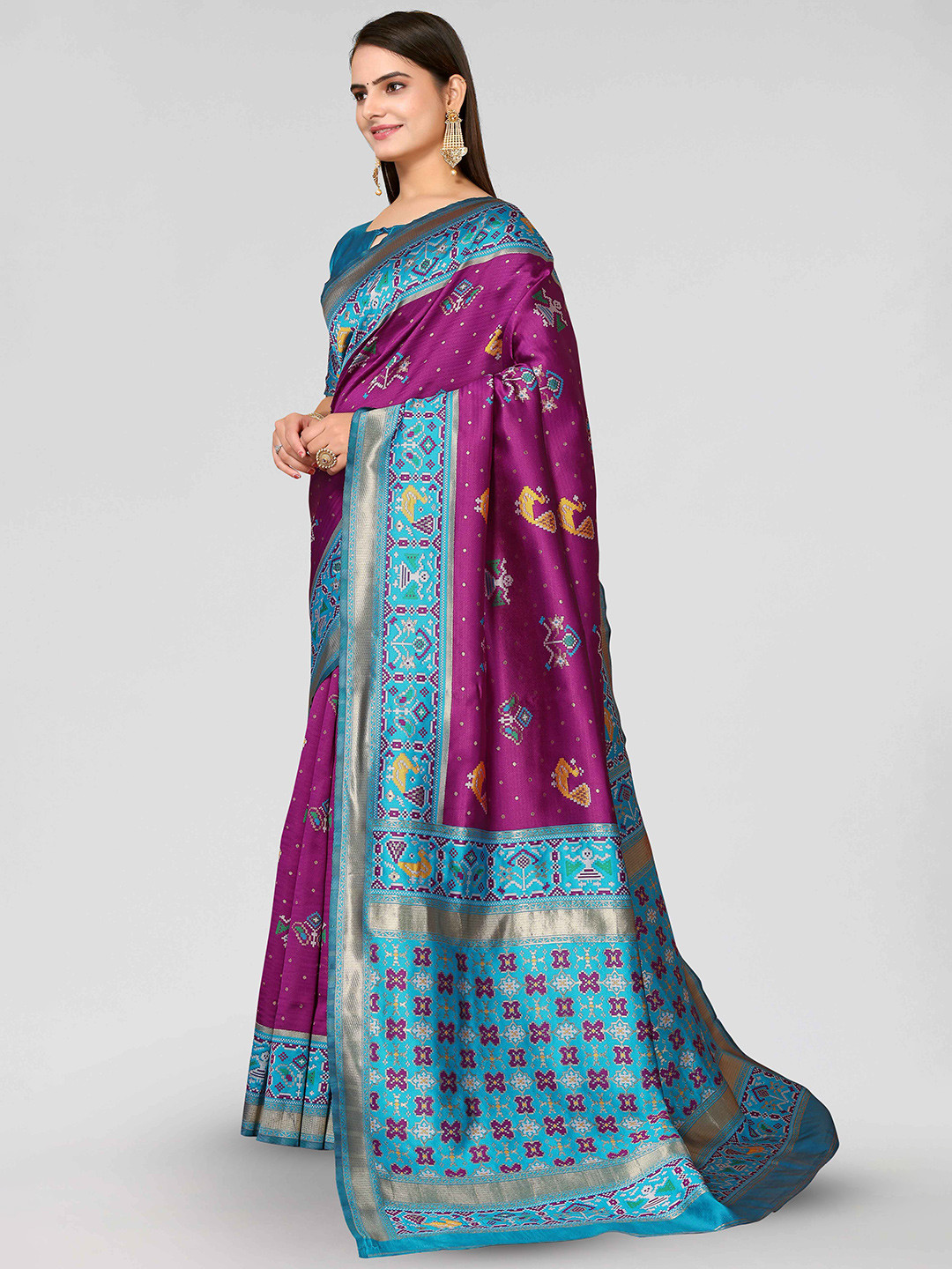 

DIVASTRI Ethnic Motifs Woven Design Zari Patola Saree, Purple