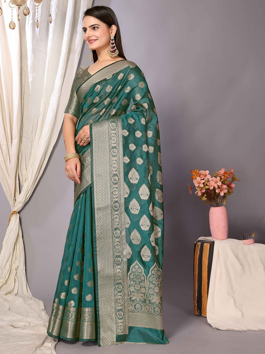 

DIVASTRI Ethnic Motifs Woven Design Zari Detailed Banarasi Saree, Teal