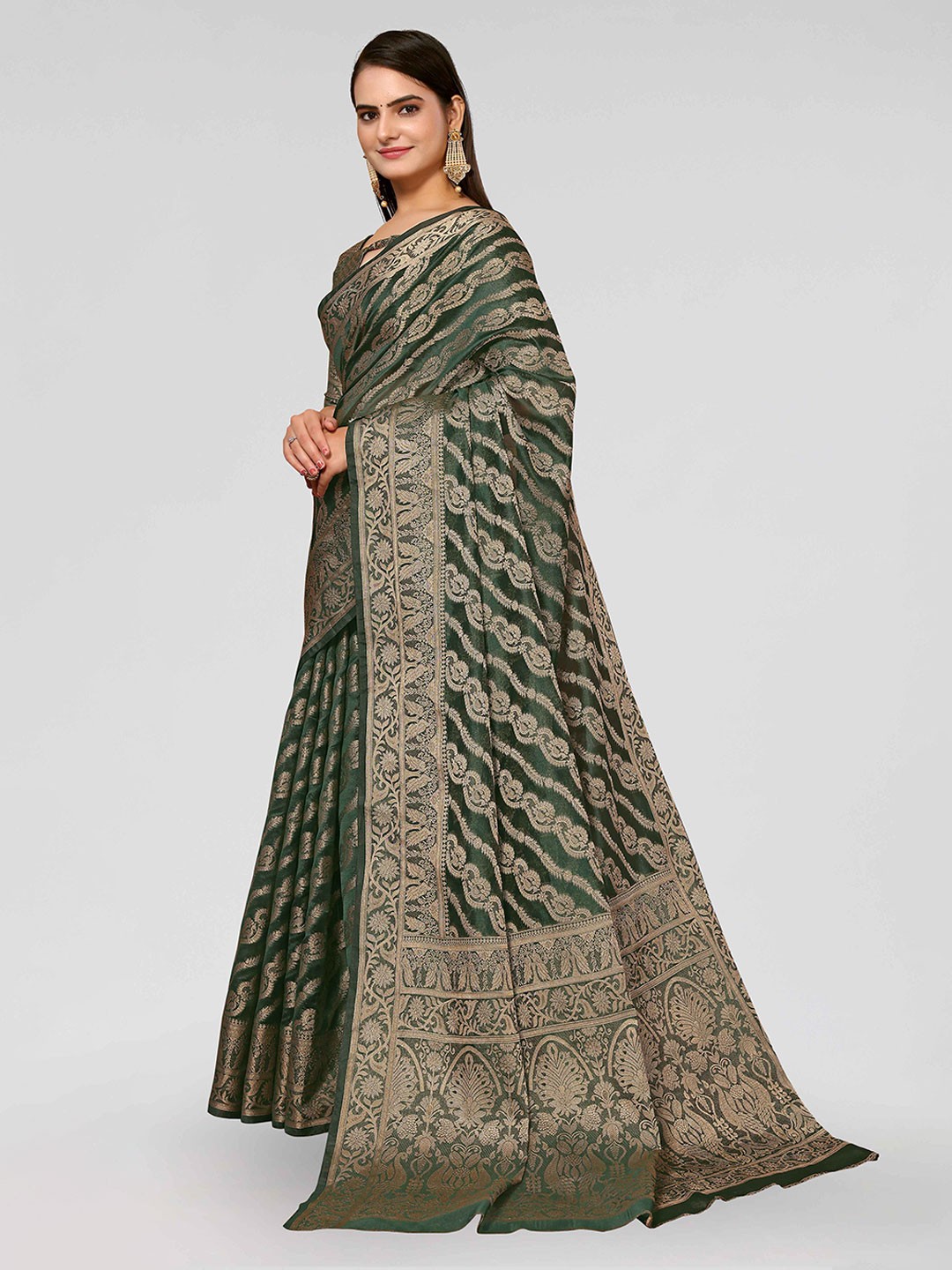 

DIVASTRI Ethnic Motifs Woven Design Zari Banarasi Saree, Green