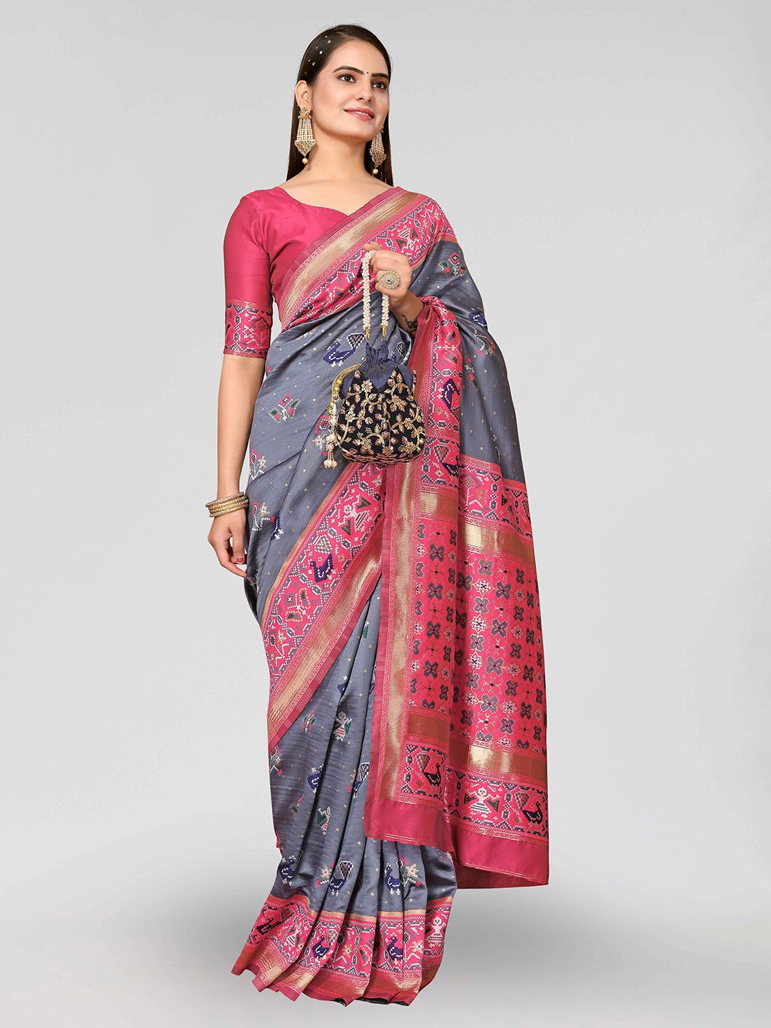 

DIVASTRI Ethnic Motifs Printed Zari Patola Saree, Grey