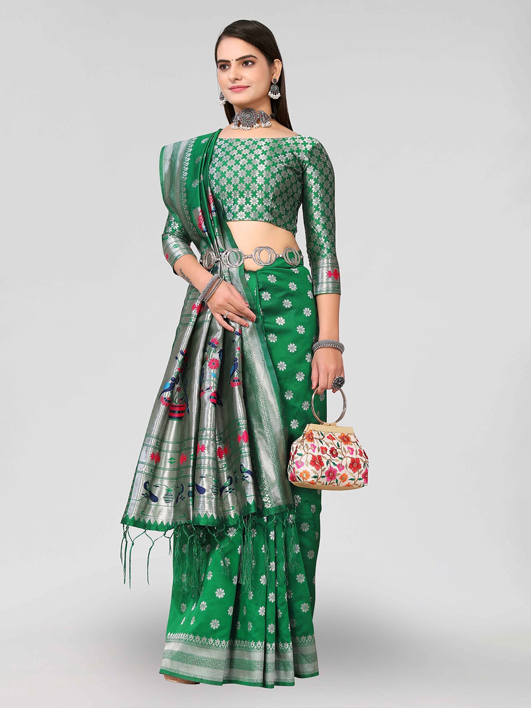 

DIVASTRI Ethnic Motifs Woven Design Zari Paithani Saree, Green