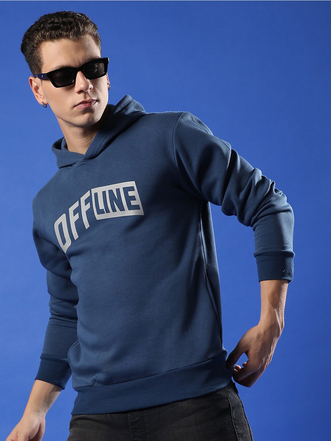 

Campus Sutra Men Blue Printed Sweatshirt