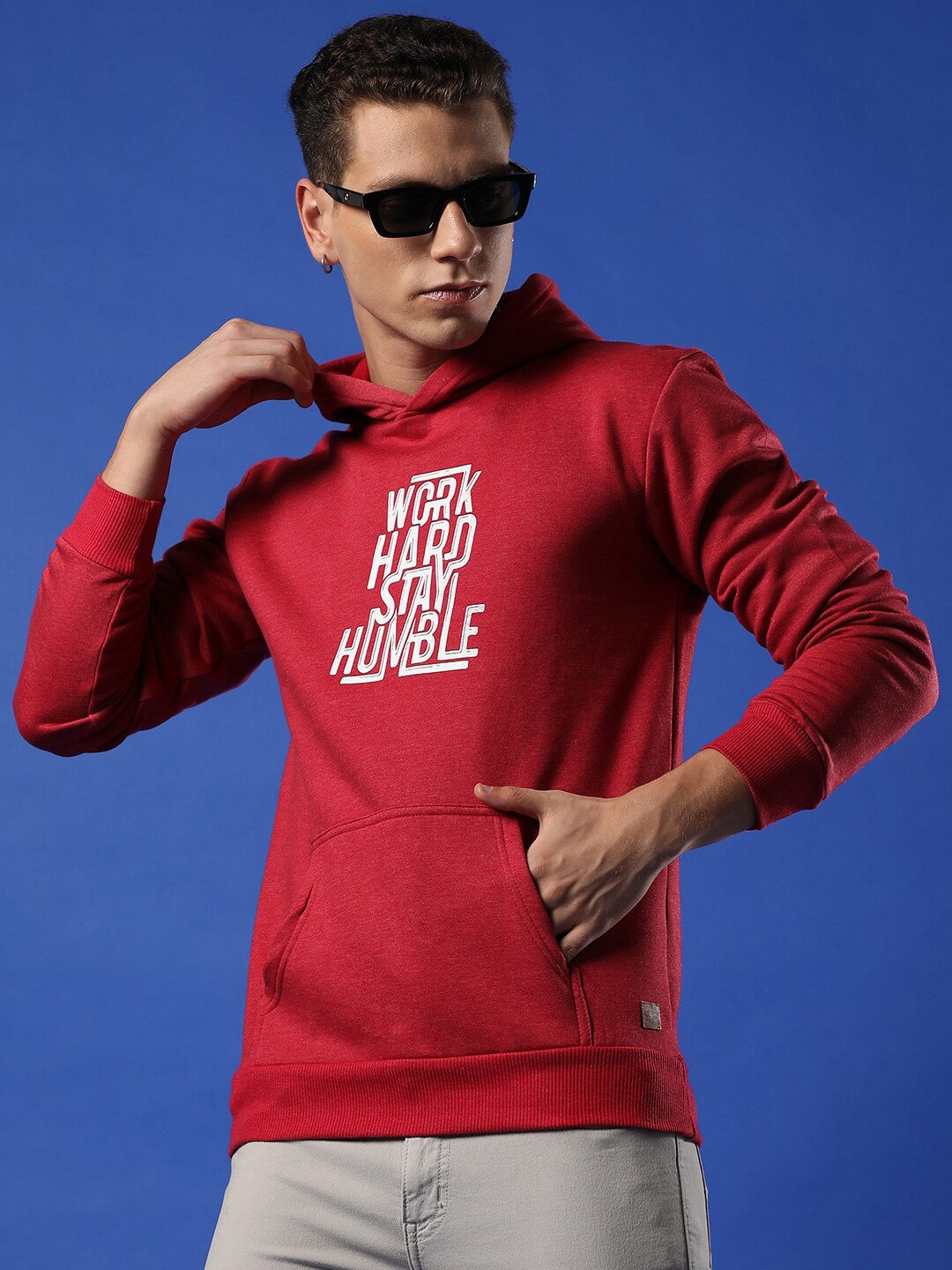 

Campus Sutra Red Typography Printed Hooded Cotton Pullover Sweatshirt