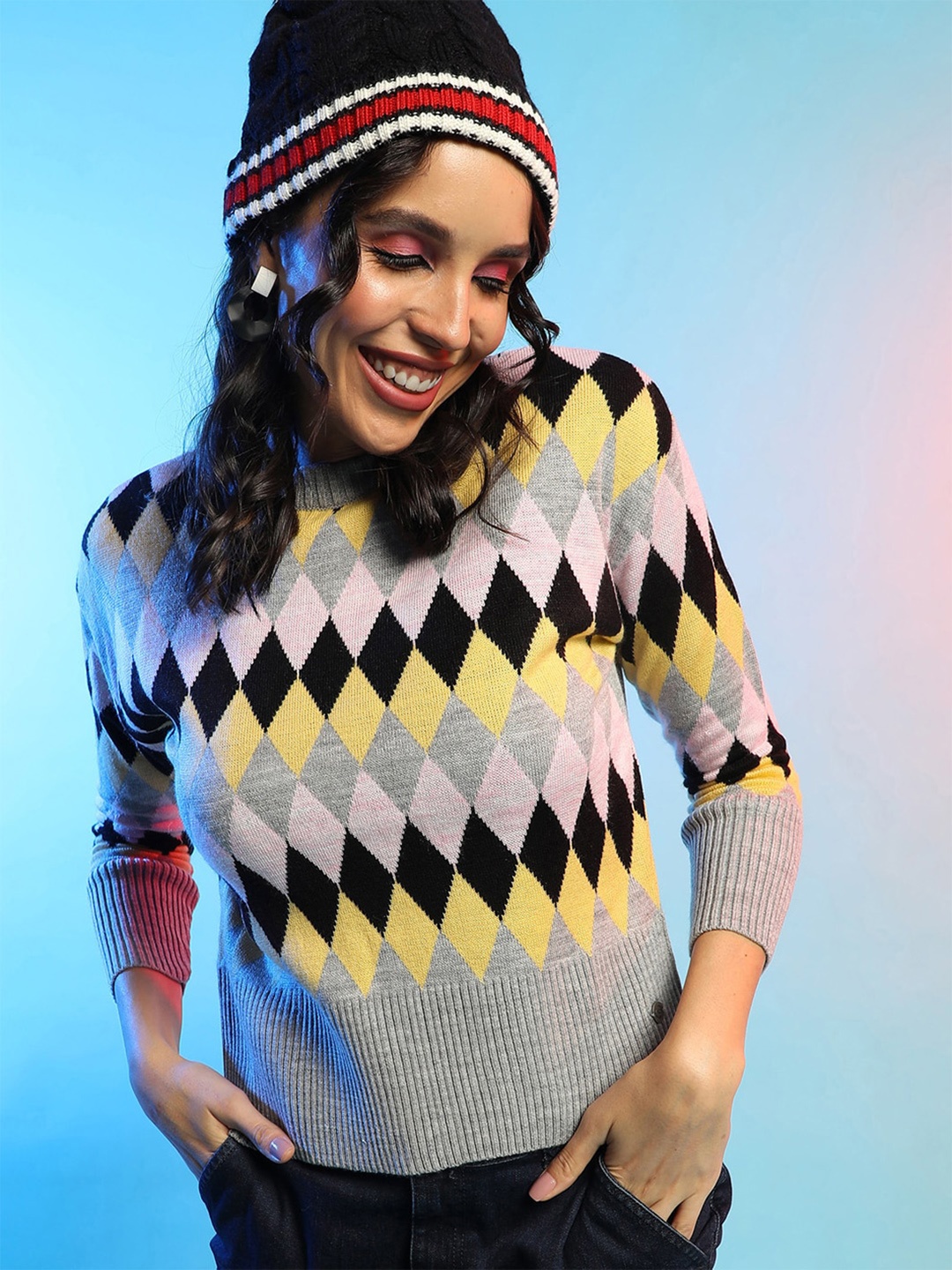 

Campus Sutra Printed Pullover, Black