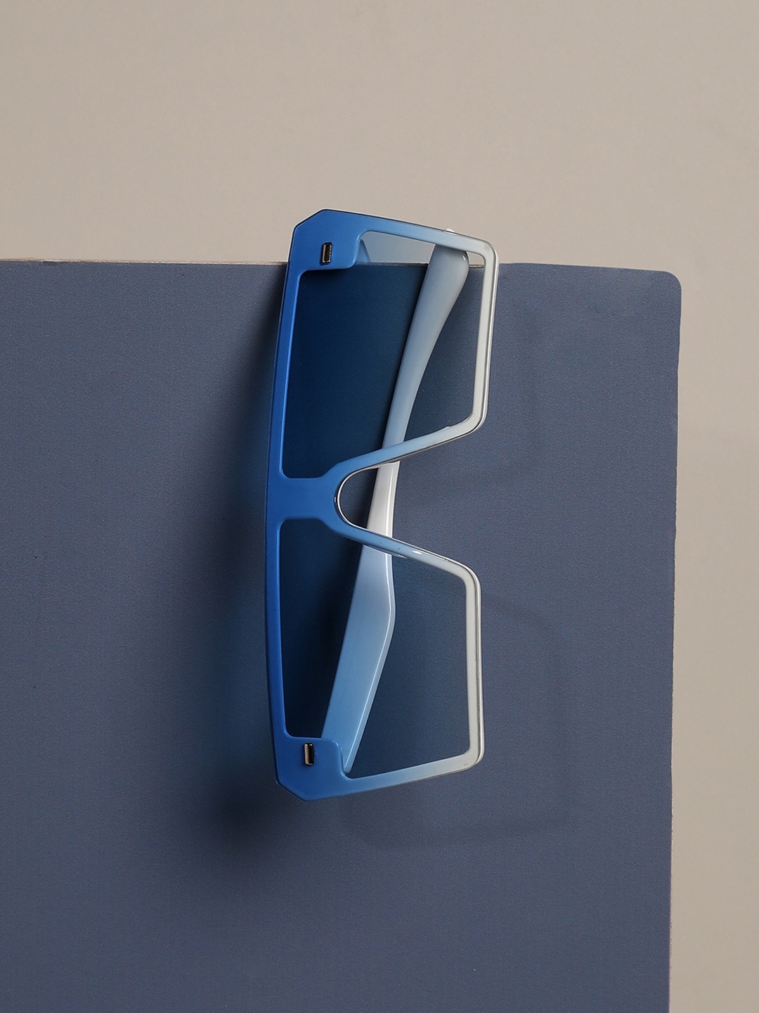 HAUTE SAUCE by Campus Sutra Women Oversized Sunglasses with Polarised Lens, Blue