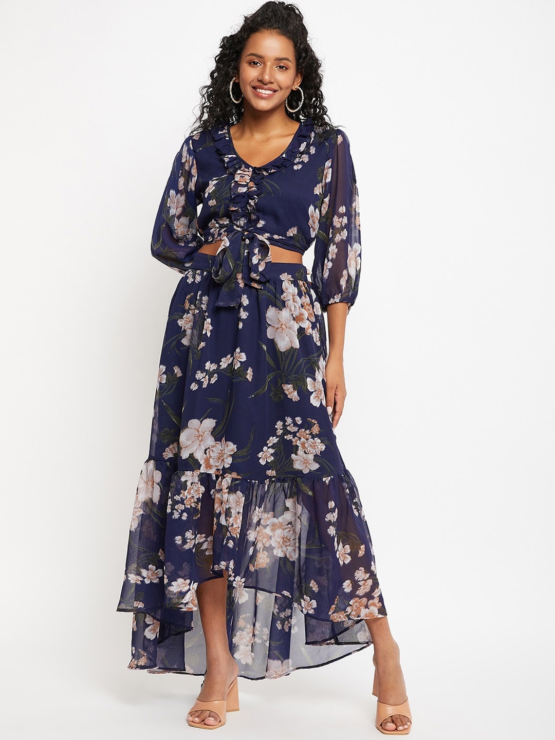 

Bitterlime Floral Printed V-Neck Crop Top With Skirts, Navy blue