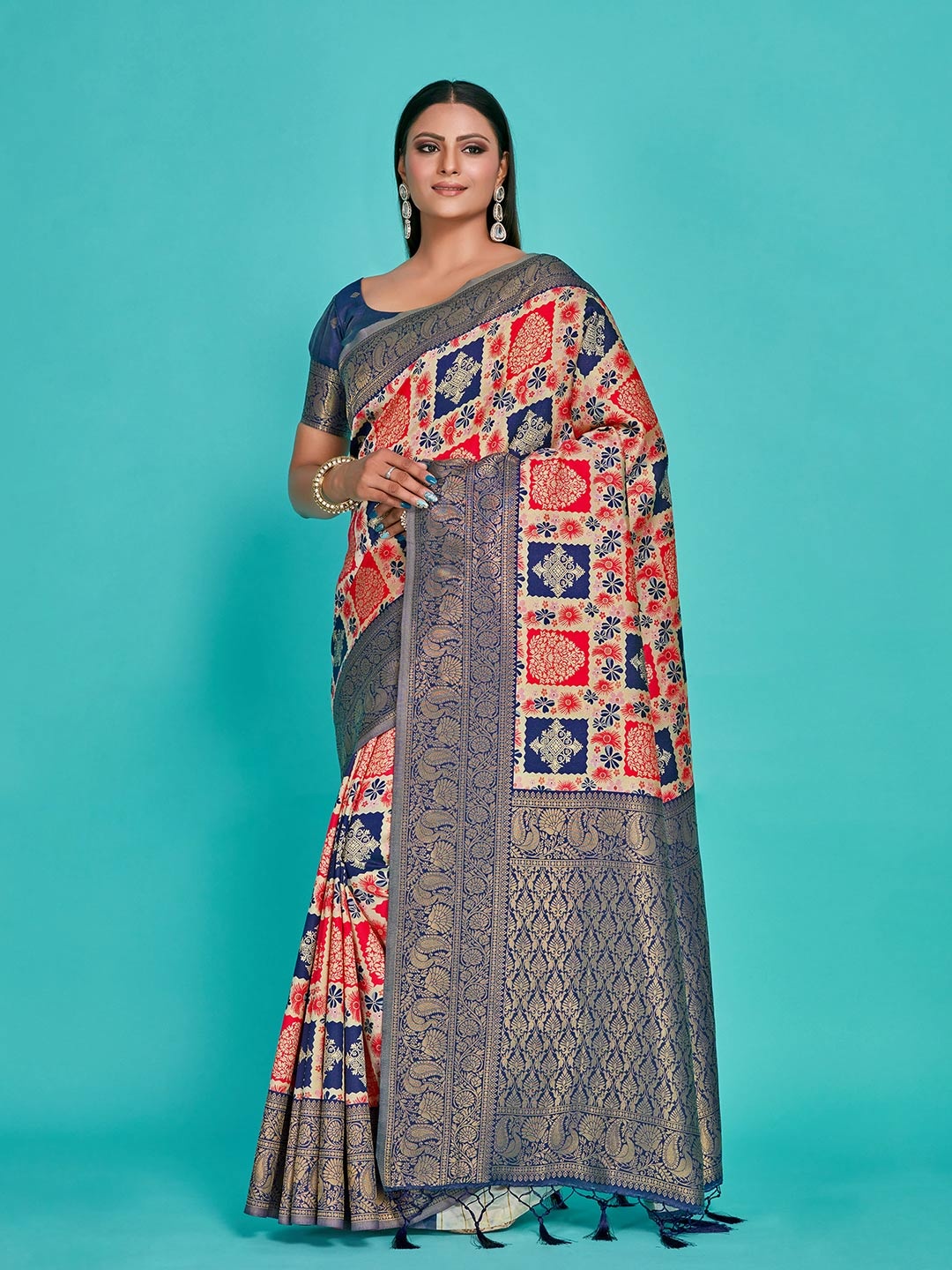 

MIMOSA Ethnic Motifs Woven Design Zari Kanjeevaram Saree, Navy blue