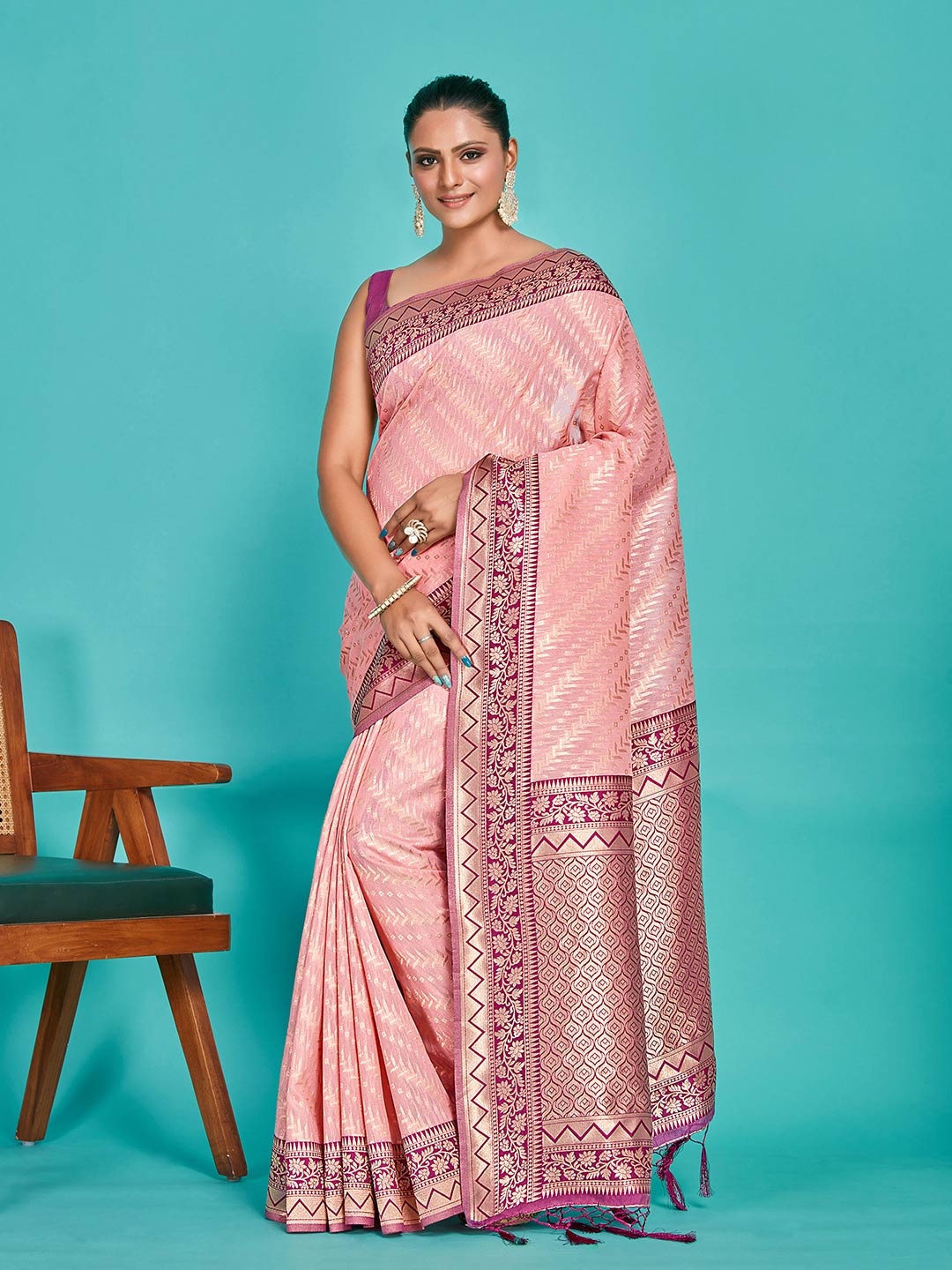

MIMOSA Woven Design Zari Kanjeevaram Saree, Pink