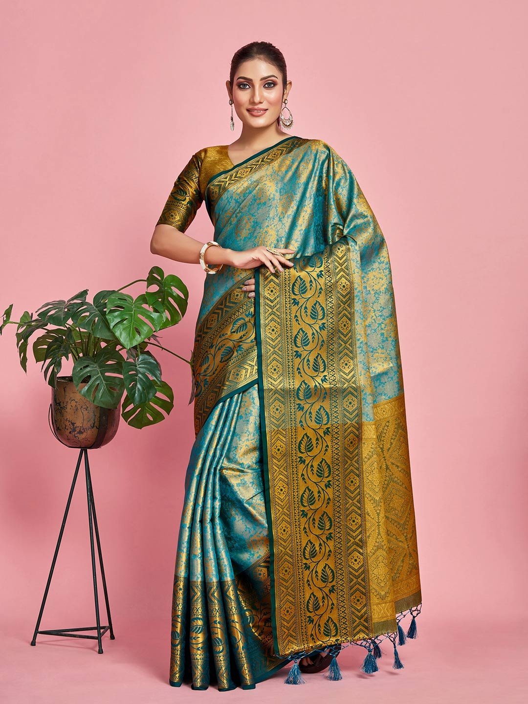 

MIMOSA Ethnic Motifs Woven Design Zari Kanjeevaram Saree, Turquoise blue