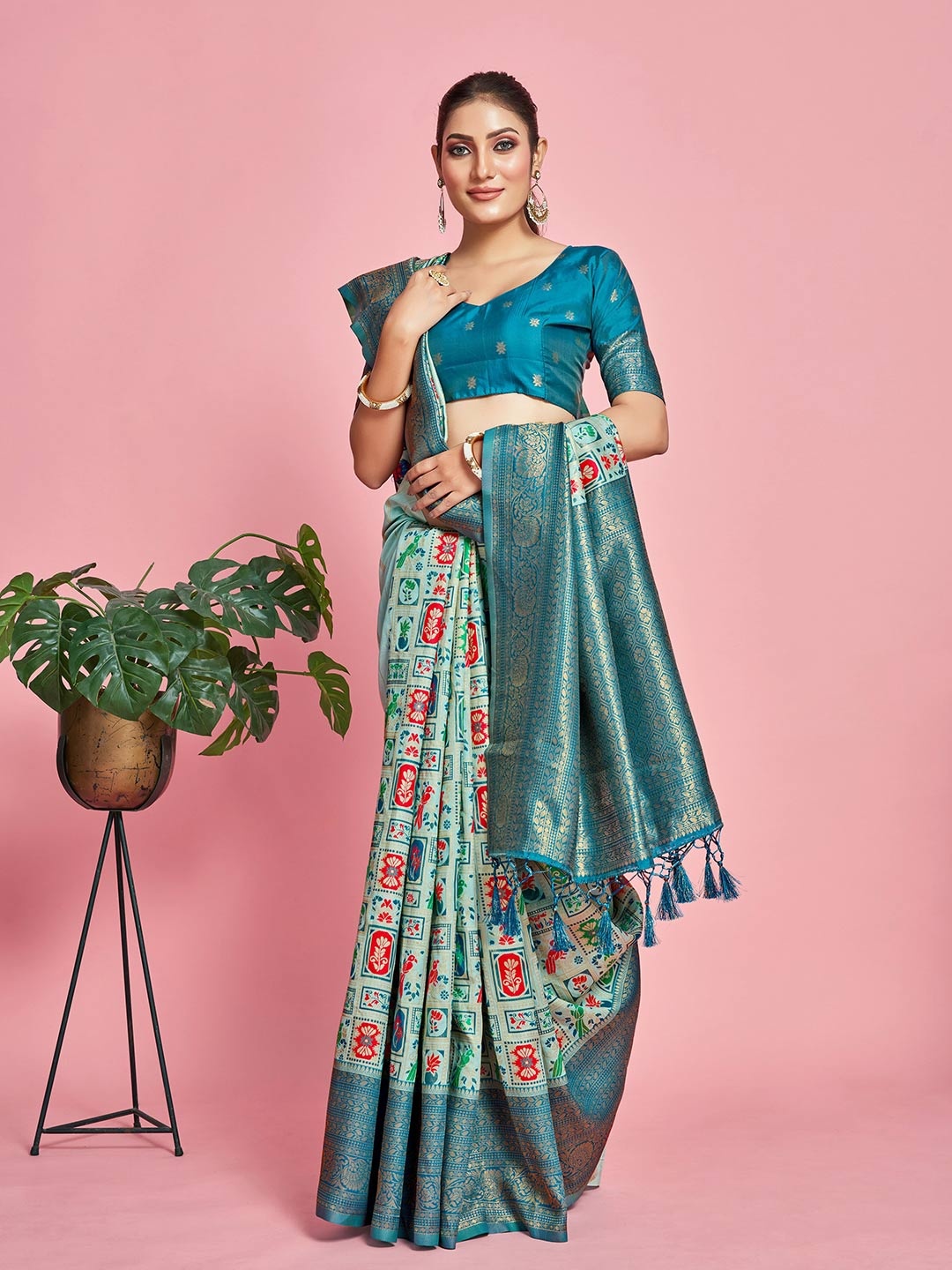 

MIMOSA Ethnic Motifs Woven Design Zari Art Silk Kanjeevaram Saree, Turquoise blue