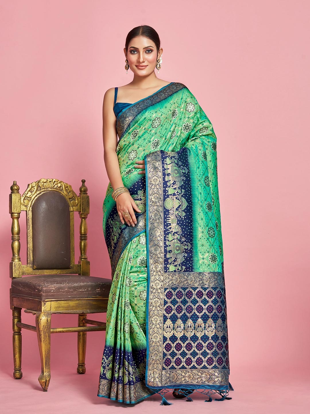 

MIMOSA Woven Design Zari Patola Saree, Green