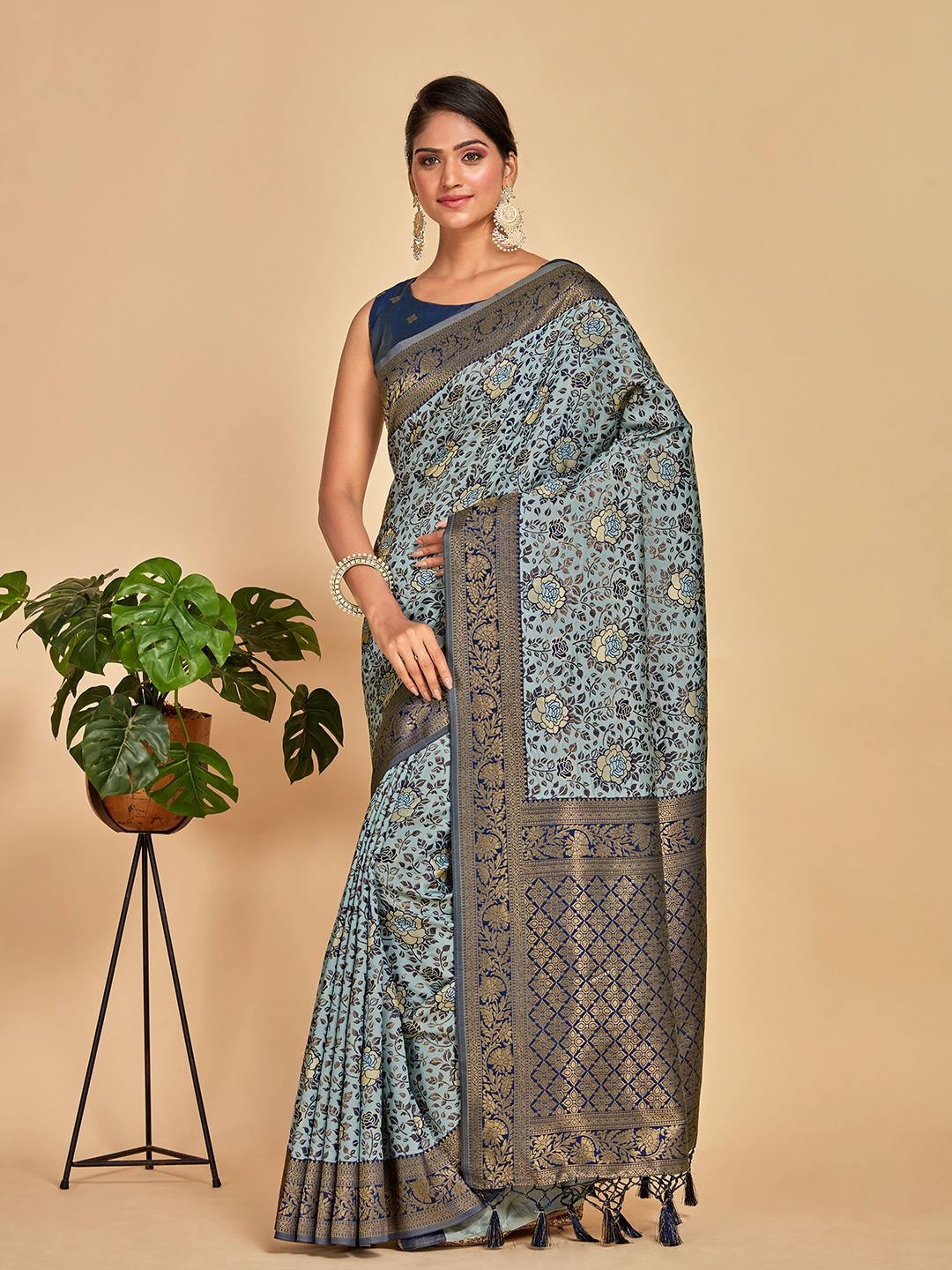 

MIMOSA Woven Design Zari Banarasi Saree, Grey