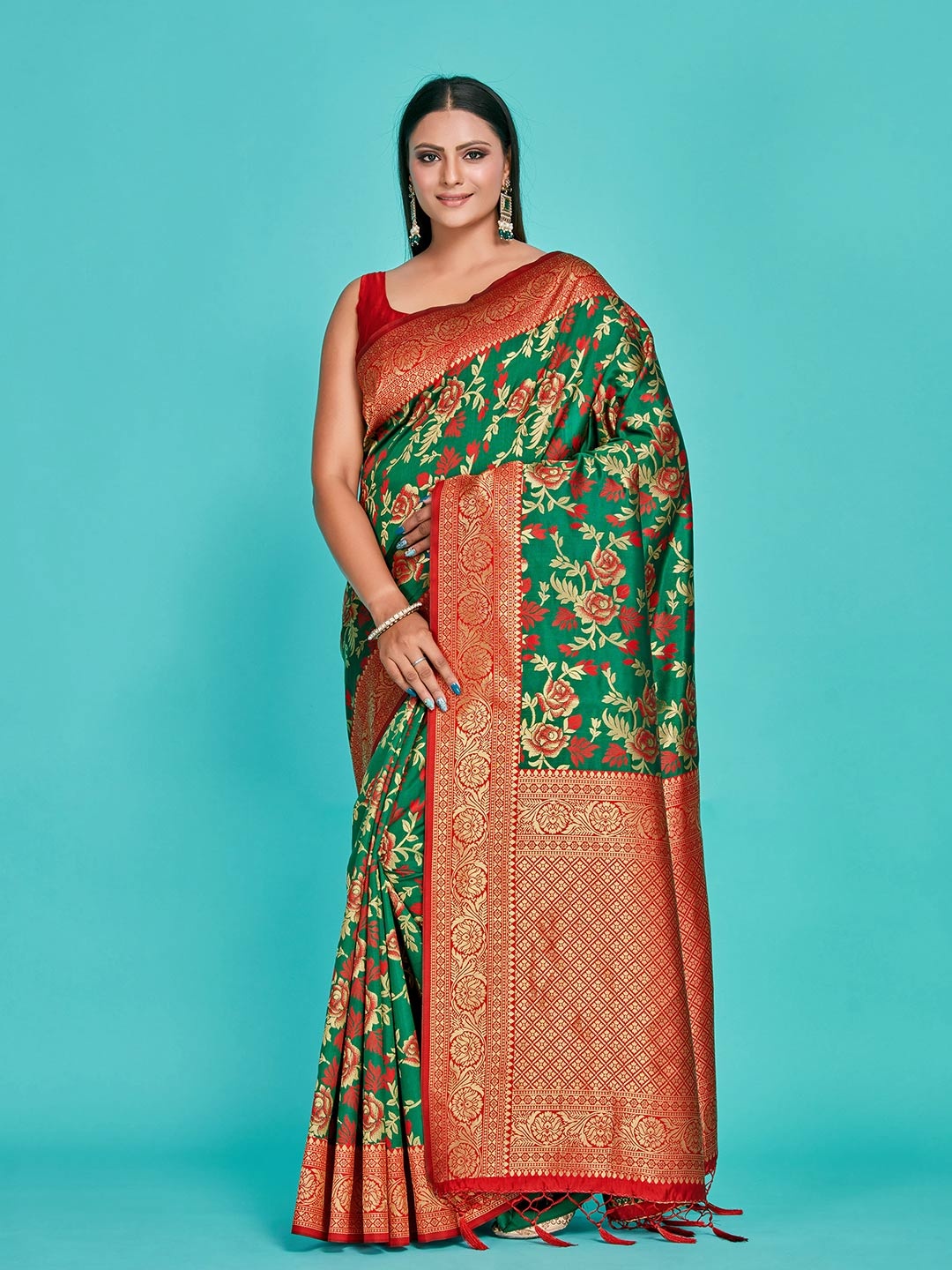 

MIMOSA Floral Woven Design Zari Kanjeevaram Saree, Green