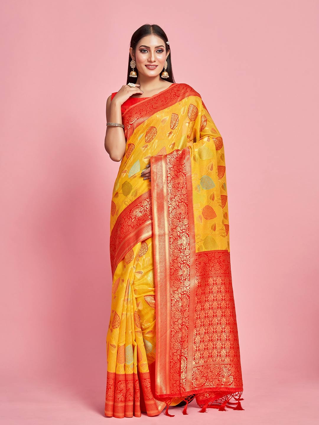 

MIMOSA Floral Woven Design Zari Kanjeevaram Saree, Gold