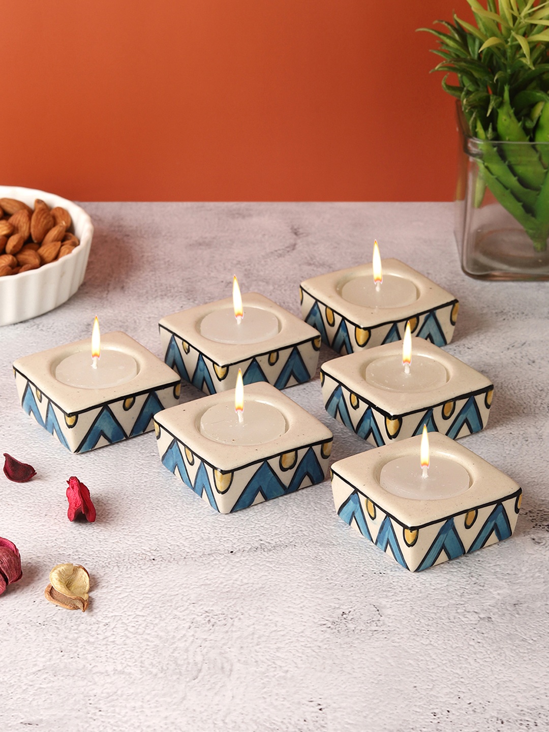 

VarEesha Blue & Yellow 6 Pieces Tea Light Holders