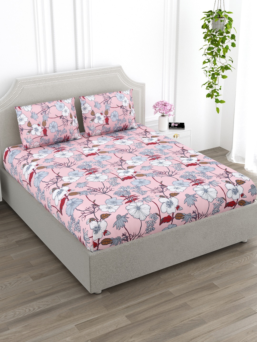 

EverHOME Plush Pink & White Floral Cotton 210 TC Queen Bedsheet With 2 Pillow Covers