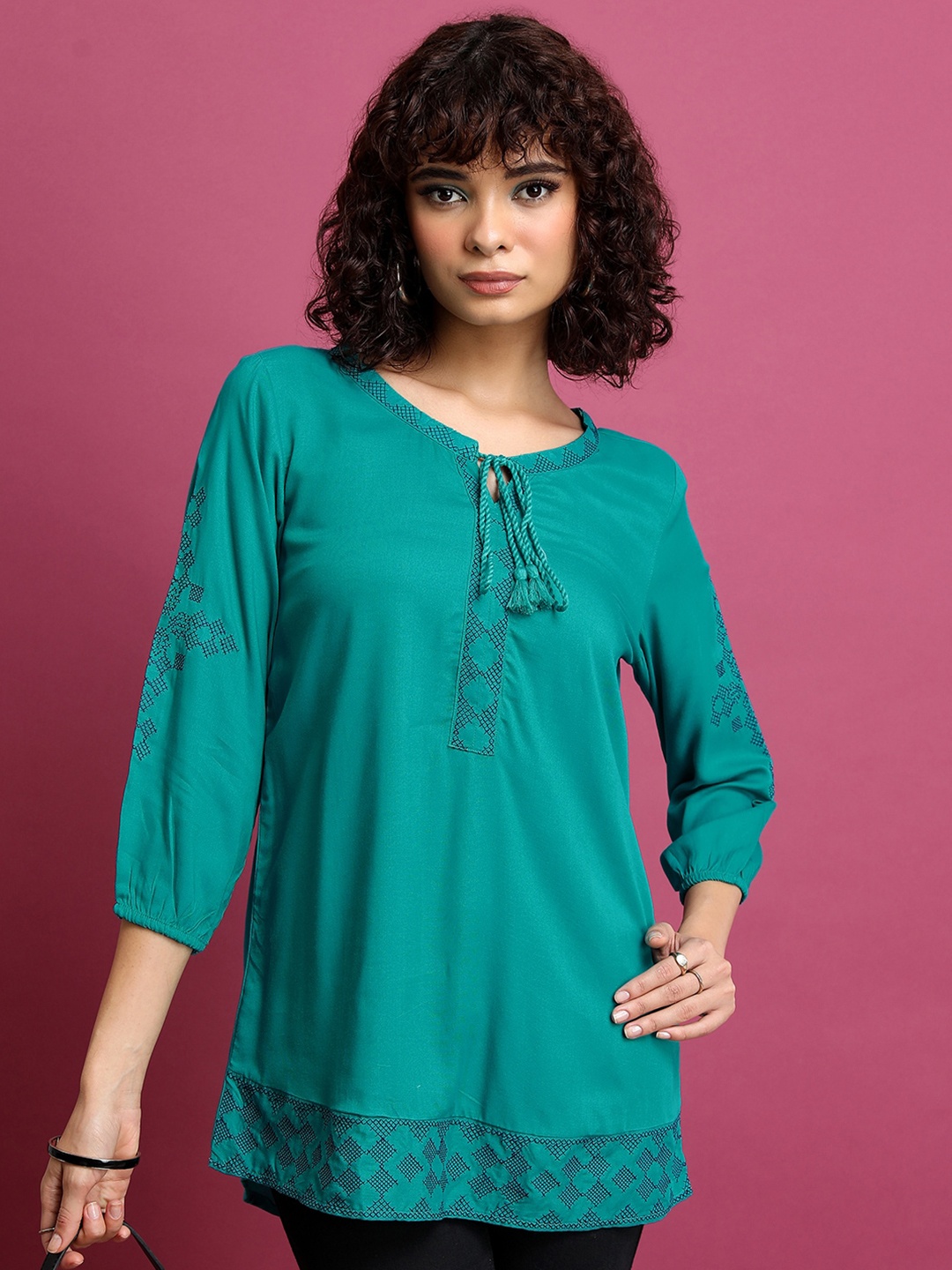 

Vishudh Geometric Embroidered Tie-Up Neck Longline Top, Green