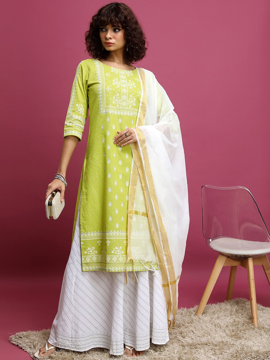 

Vishudh Ethnic Motifs Printed Regular Pure Cotton Kurta with Skirt & Dupatta, Lime green