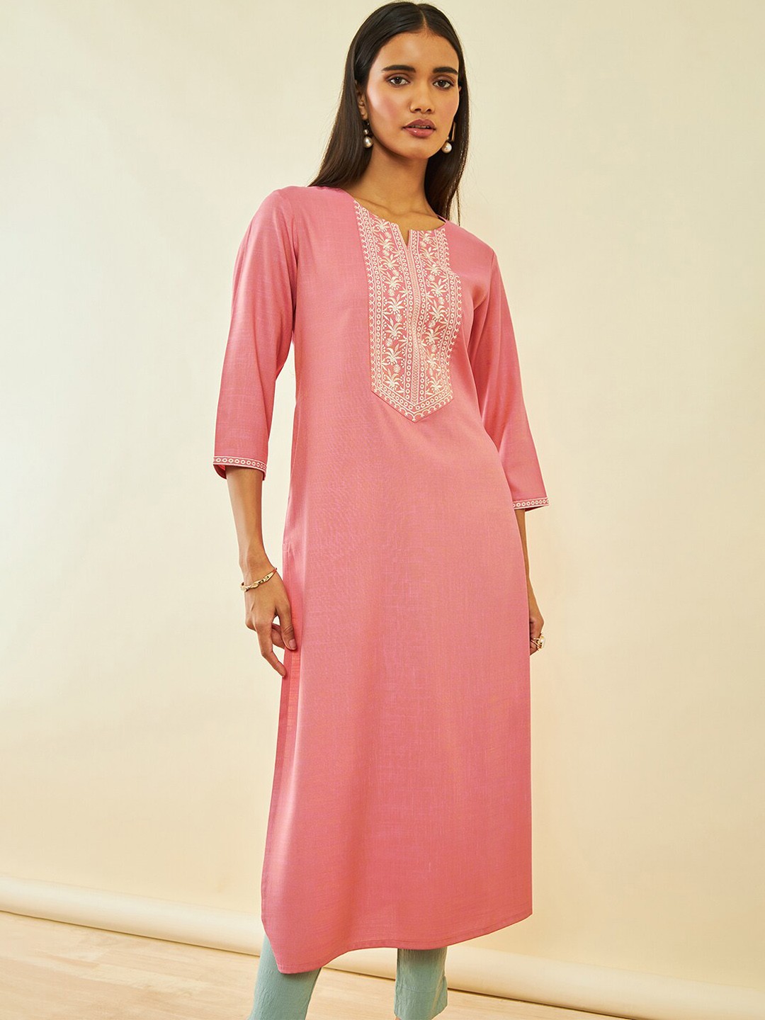 

Soch Floral Yoke Design Thread Work Straight Kurta, Pink