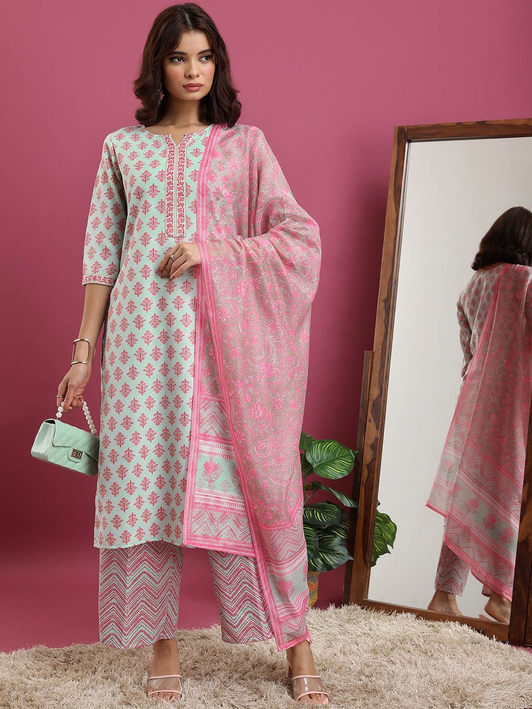 

KETCH Ethnic Motifs Printed Regular Kurta with Palazzos & With Dupatta, Turquoise blue