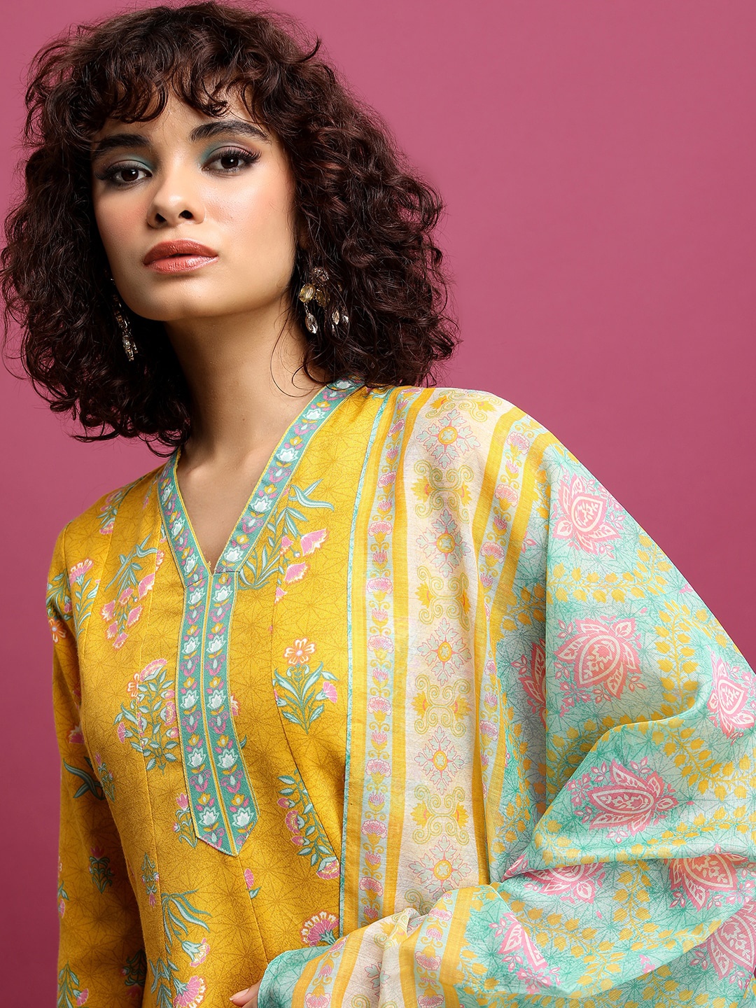 

KETCH Floral Printed Regular Kurta With Dhoti Pants & Dupatta, Yellow