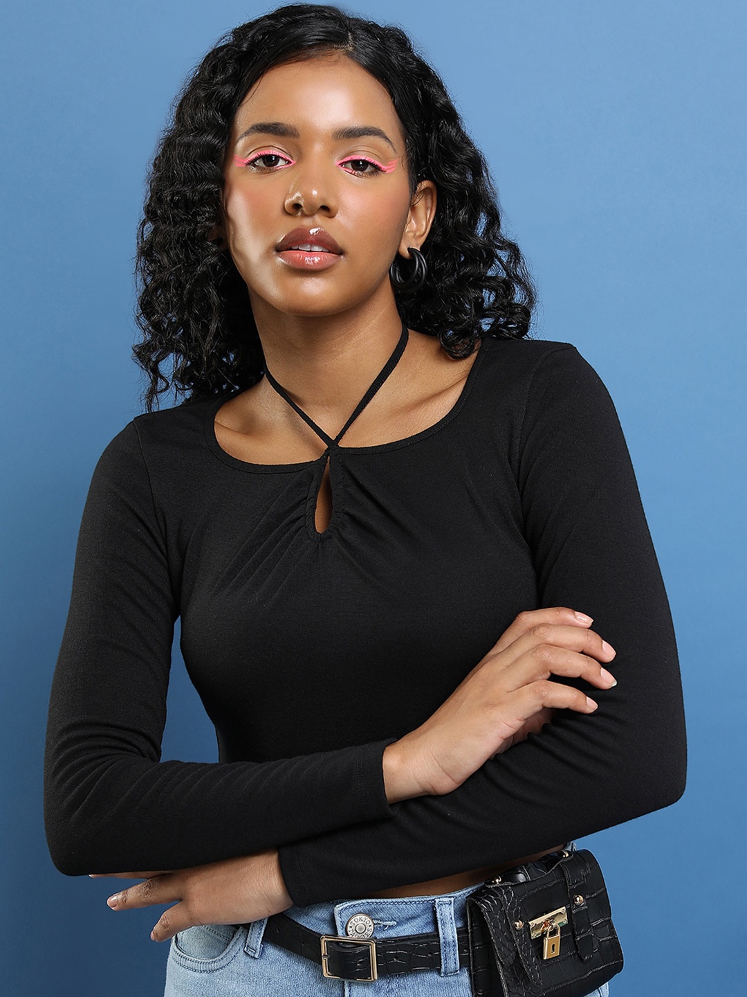 

KETCH Keyhole Neck Tie Ups Detail Crop Top, Black