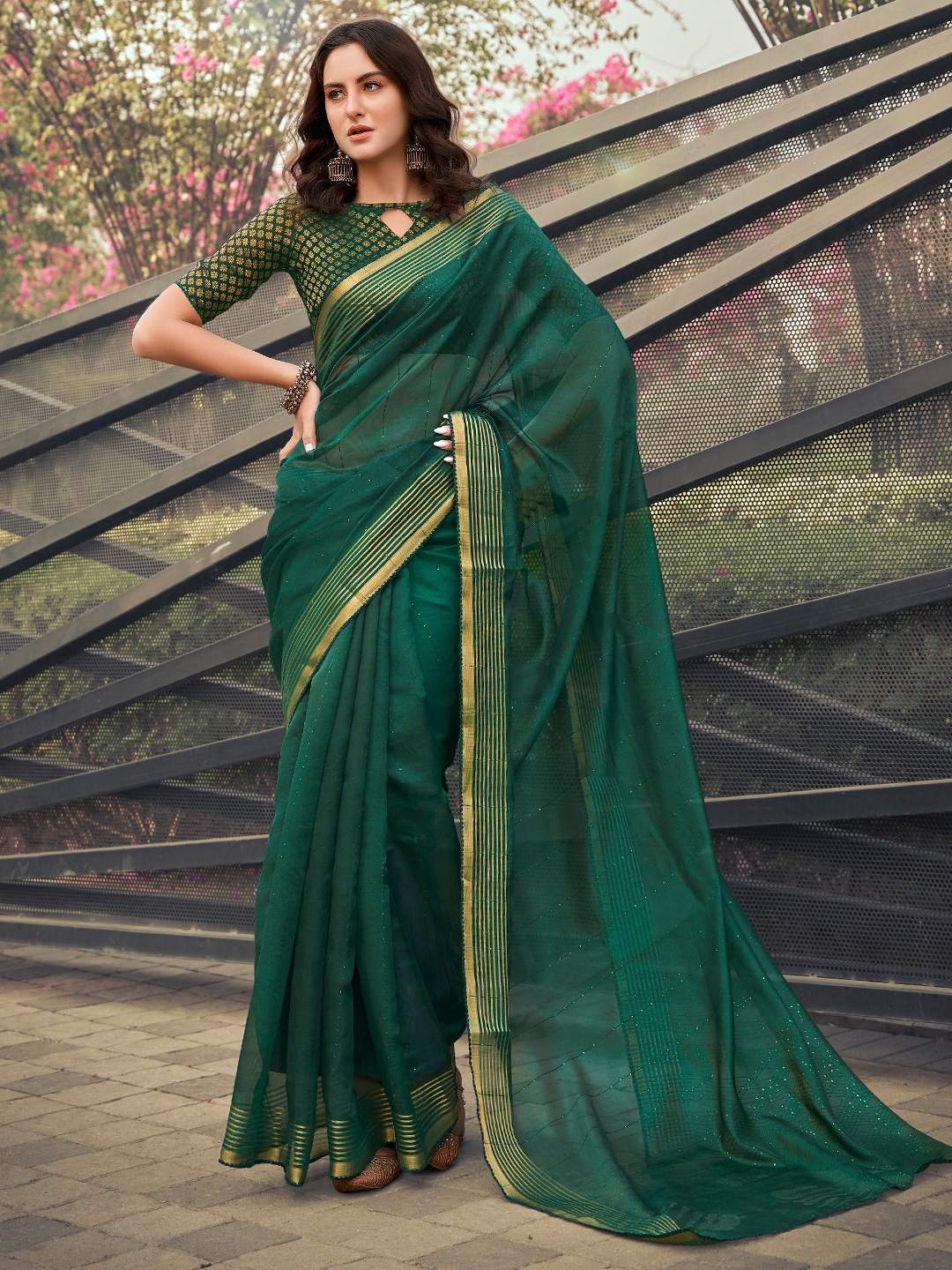

SANSKAR Striped Sequinned Saree, Green