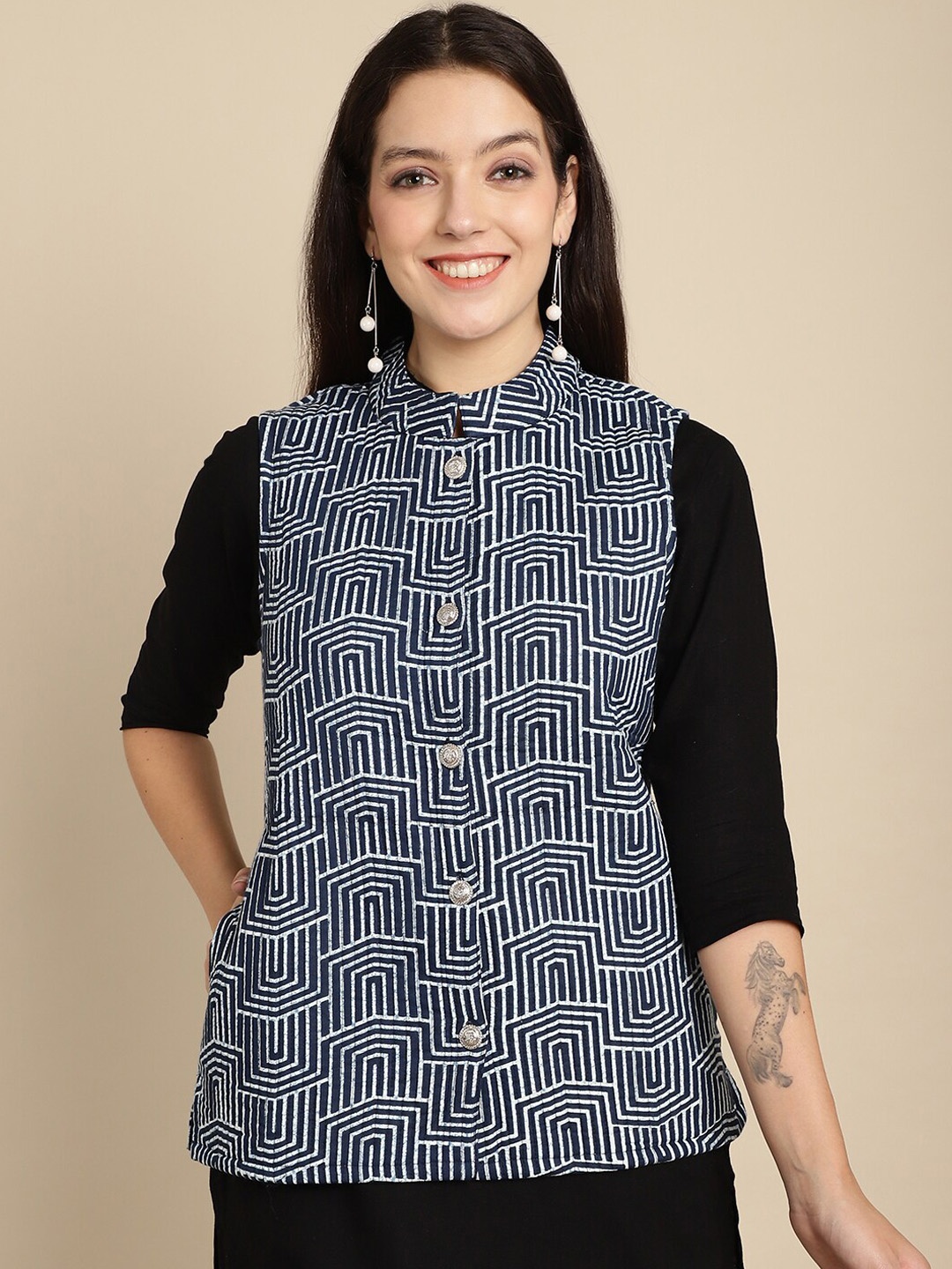 

Kamayra Abstract Printed Mandarin Collar Pure Cotton Nehru Jacket, Navy blue
