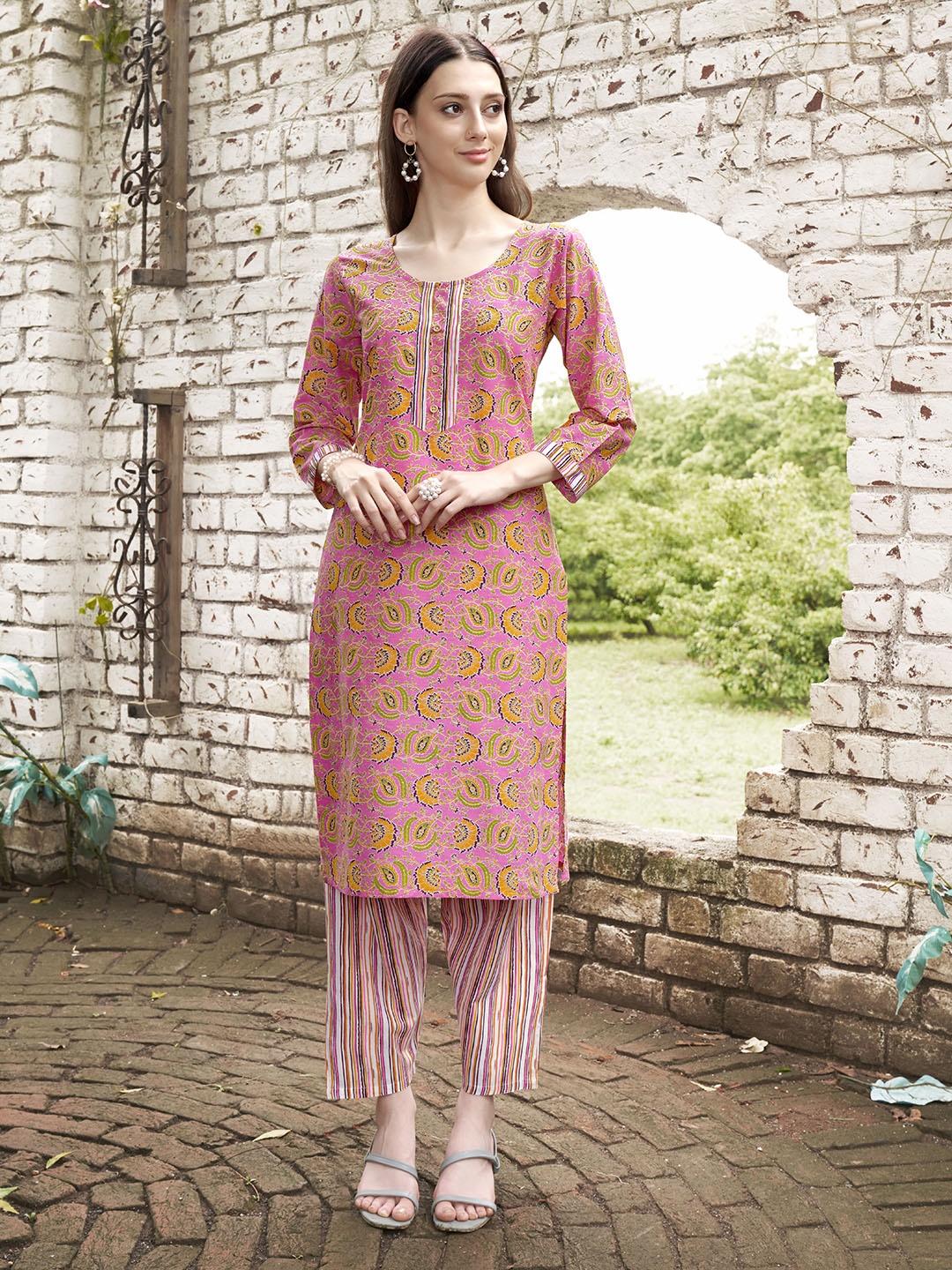 

Anouk Pure Cotton Digital Print Tunic With Trousers Co-Ords, Pink