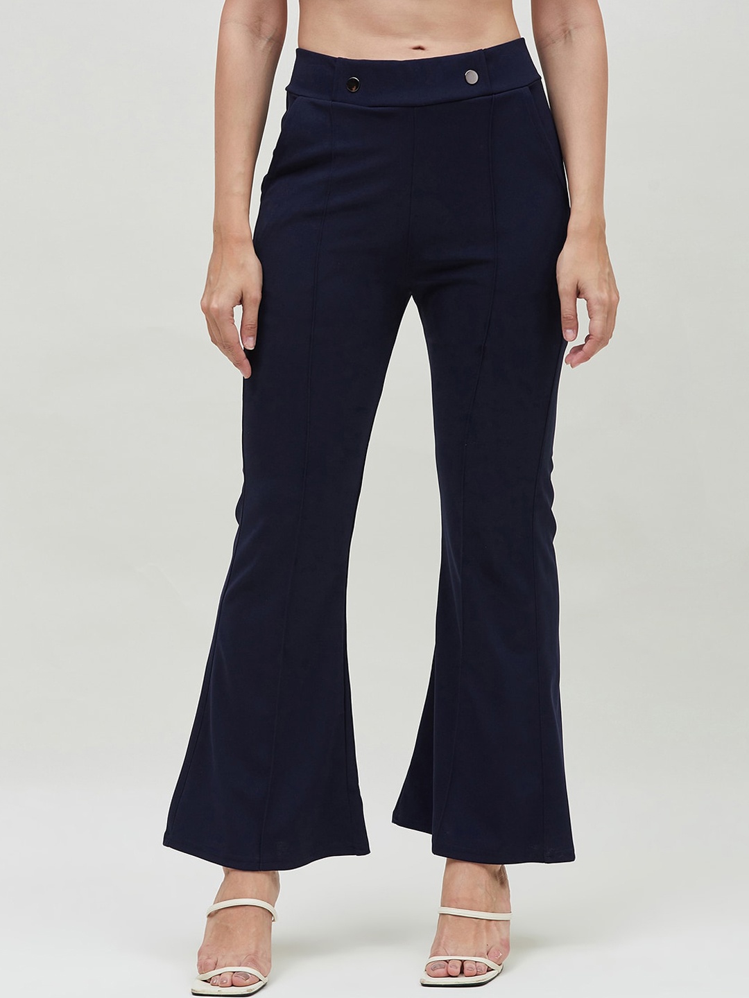 

Bitterlime Women Mid-Rise Smart Skinny Fit Bootcut Trousers, Navy blue