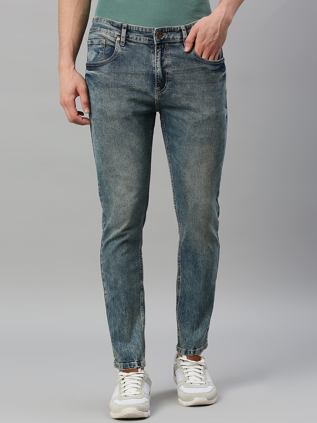 

Mast & Harbour Men Blue Slim Fit Mid Rise Heavy Fade Stretchable Jeans