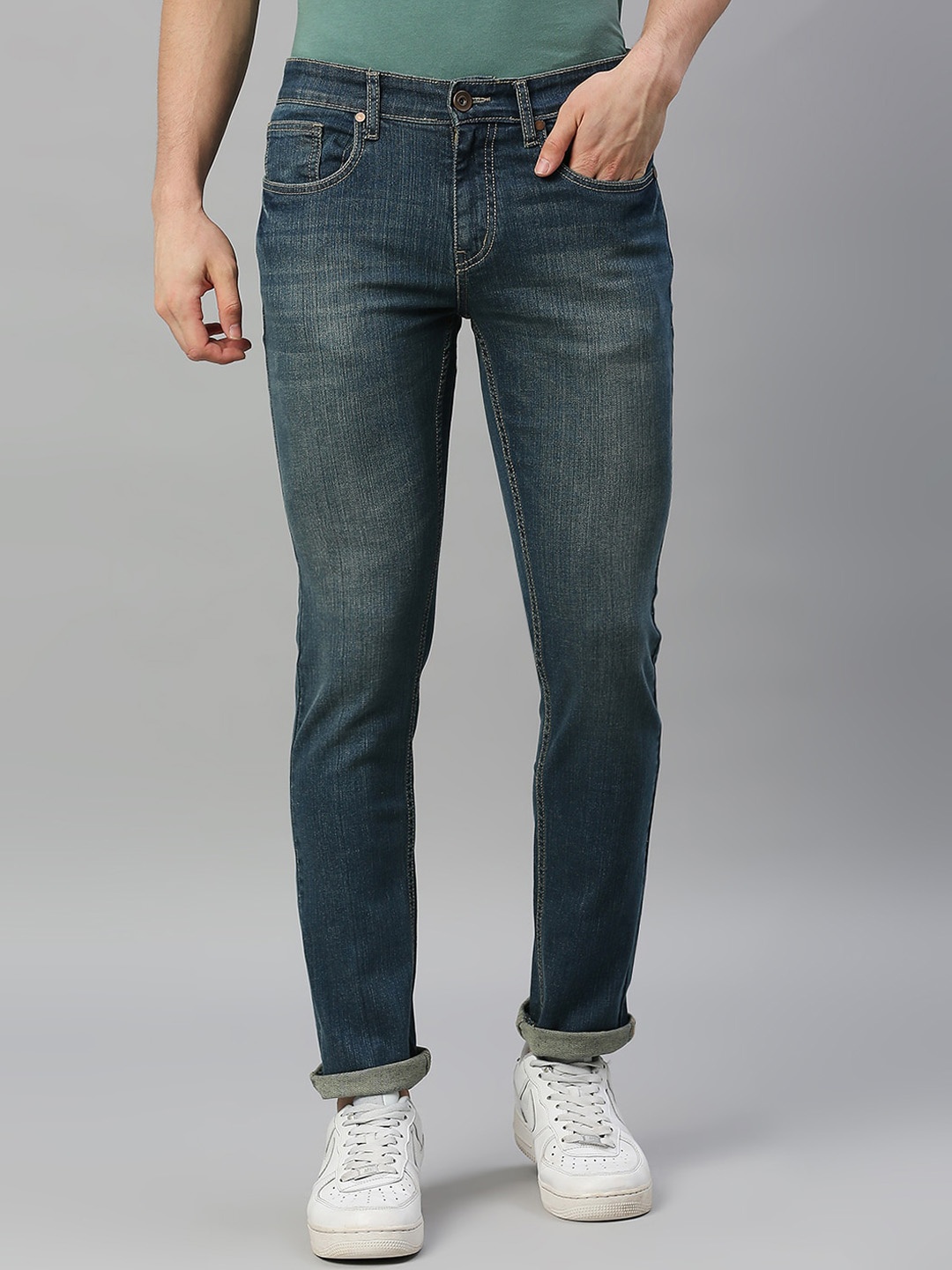 

Mast & Harbour Men Blue Slim Fit Mid Rise Heavy Fade Stretchable Jeans