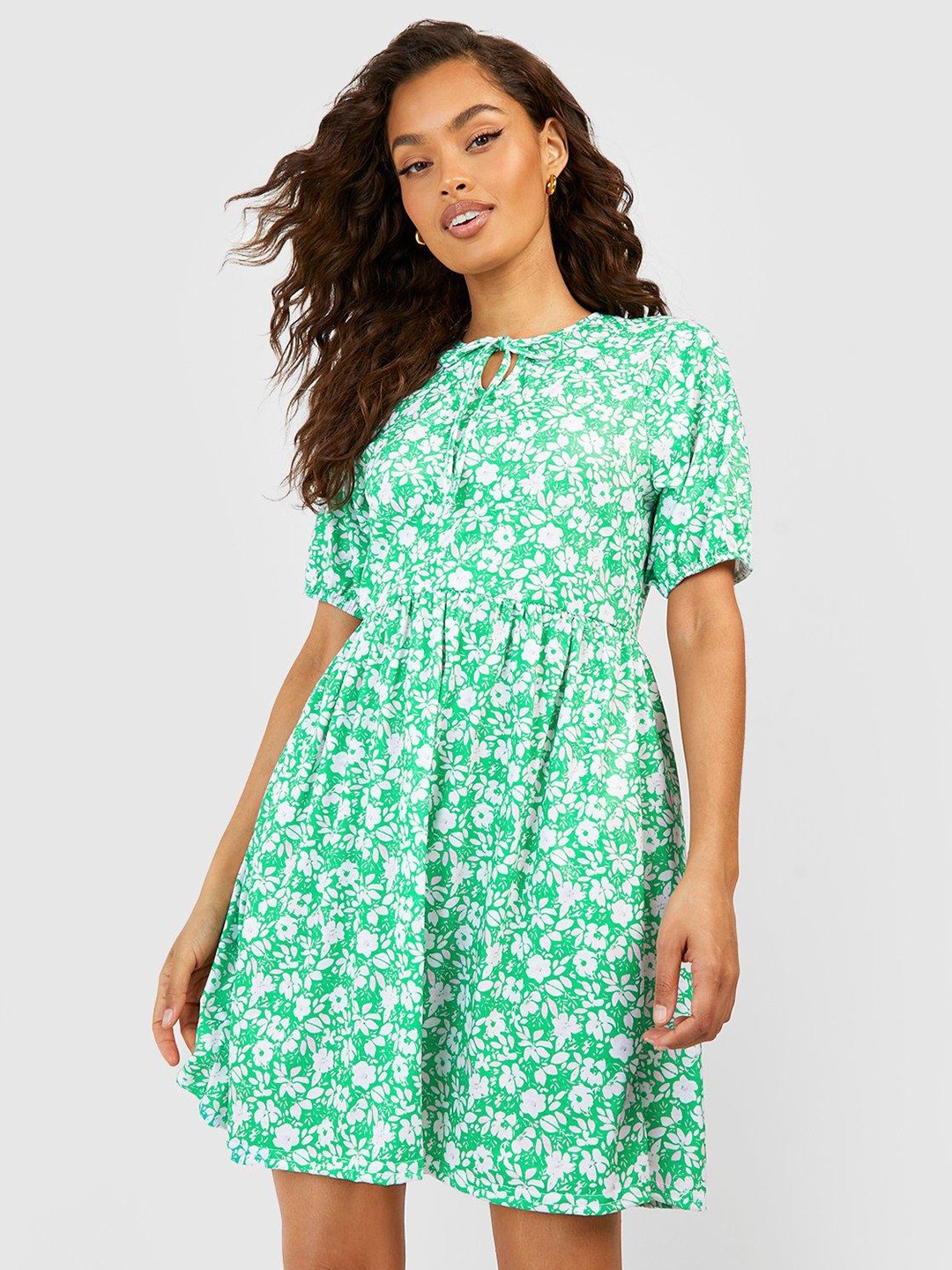 

Boohoo Ditsy Print Tie-Up Neck Puff Sleeve A-Line Mini Dress, Green