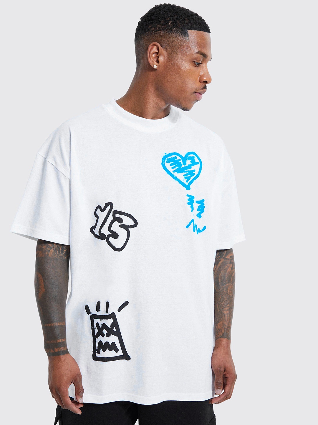 

boohooMAN Graffiti Printed Drop-Shoulder Sleeves Pure Cotton Oversized T-shirt, White