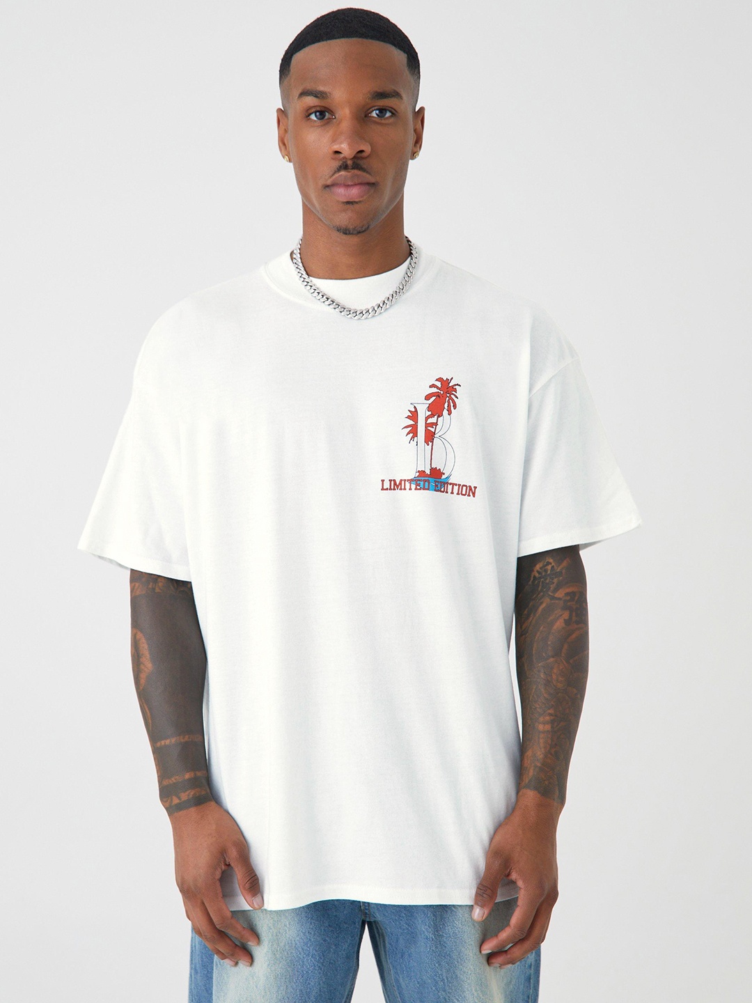 

boohooMAN Drop-Shoulder Sleeves Placement Graphic Printed Oversized T-shirt, White