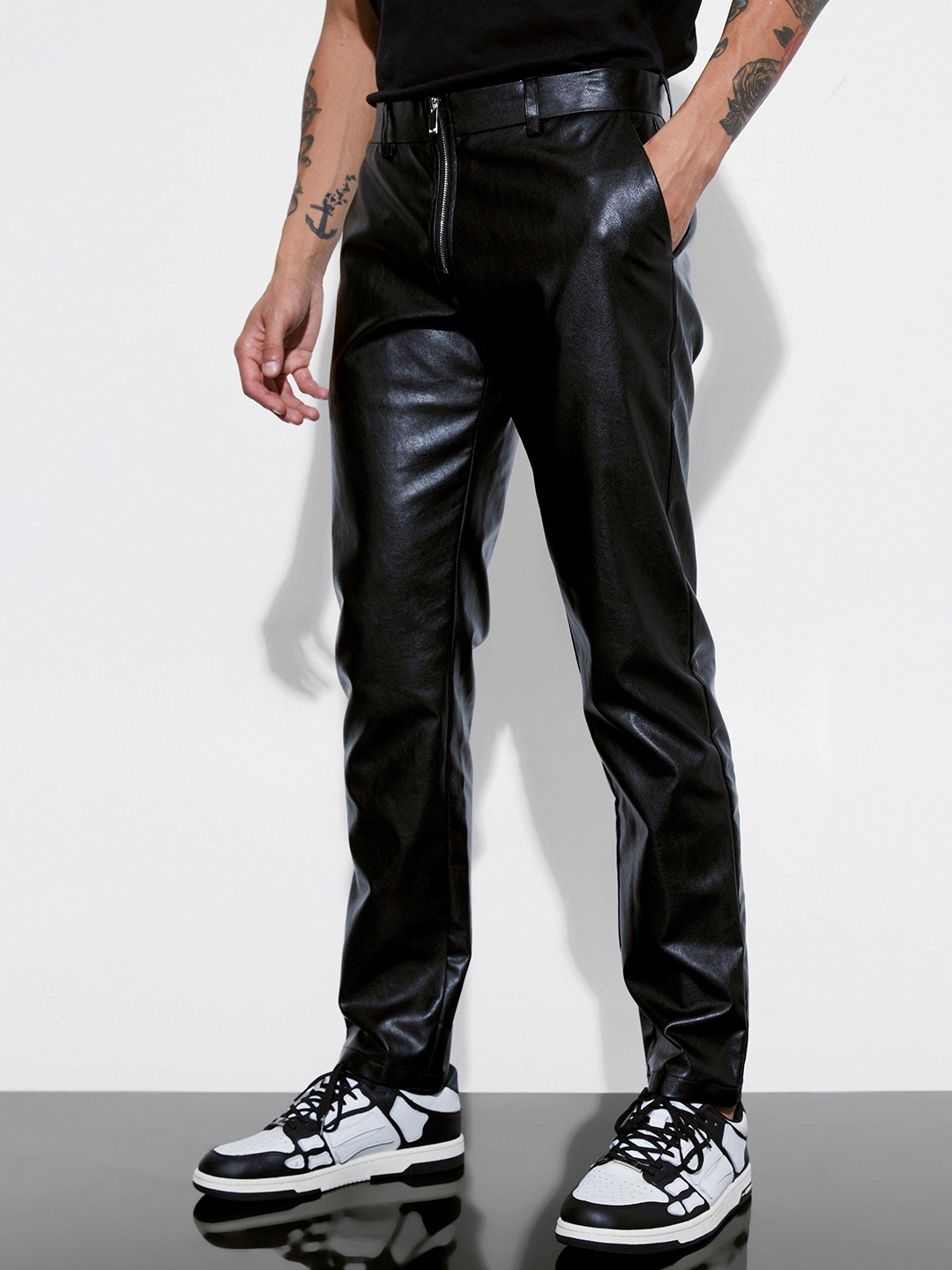 

boohooMAN Slim-Fit Trousers, Black