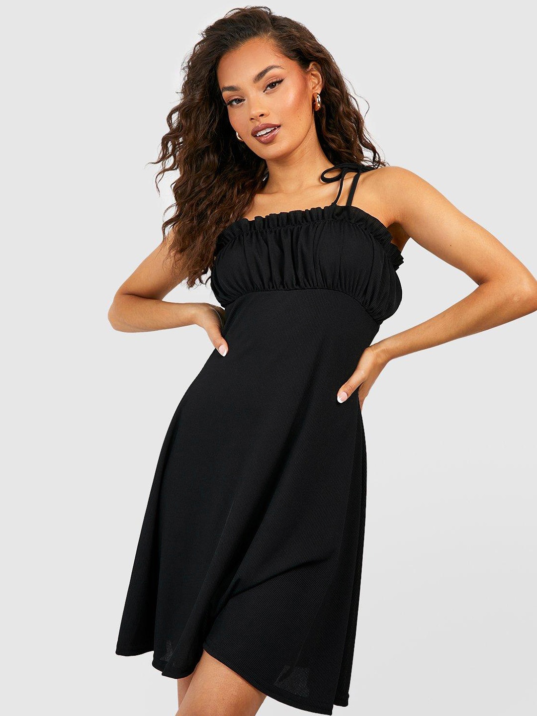 

Boohoo Solid Ruched A-Line Strappy Dress, Black