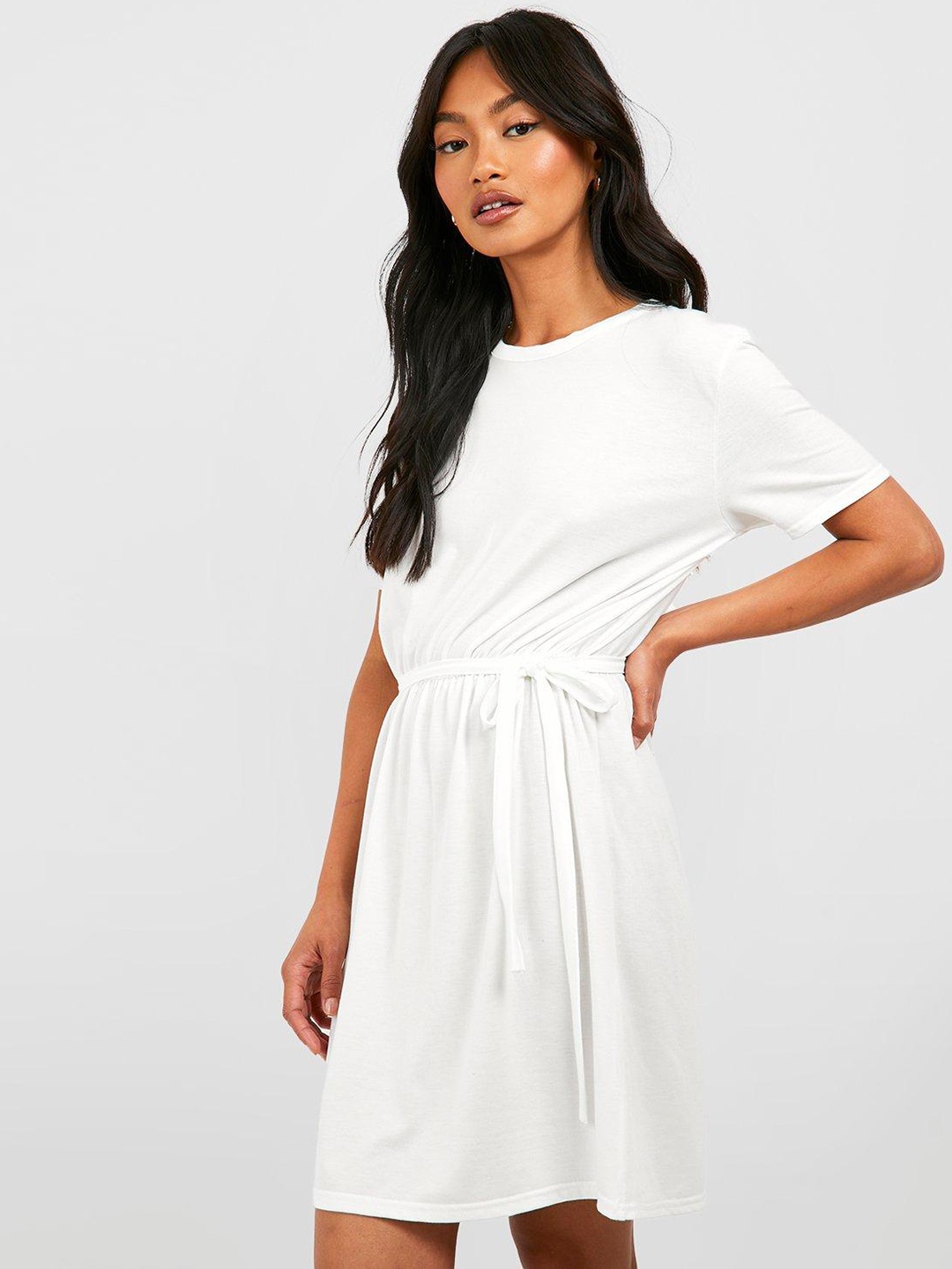 

Boohoo Belted T-shirt Dress, White