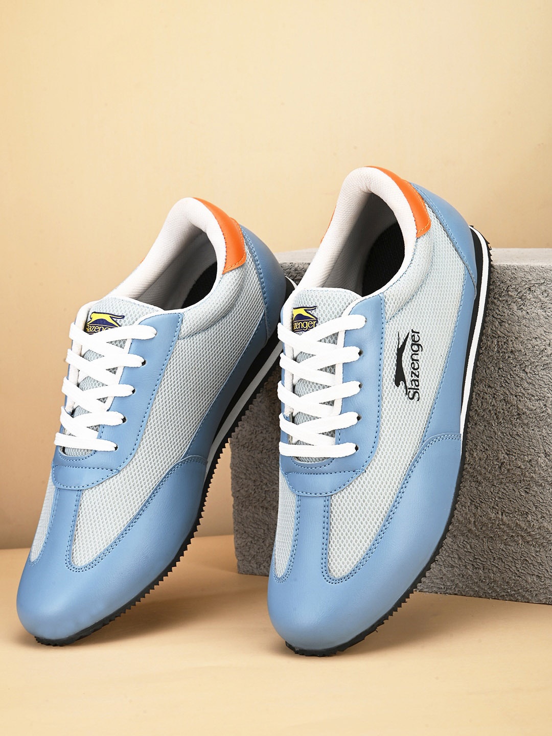 

Slazenger Men Colourblocked Textile Comfort Insole Basics Sneakers, Blue