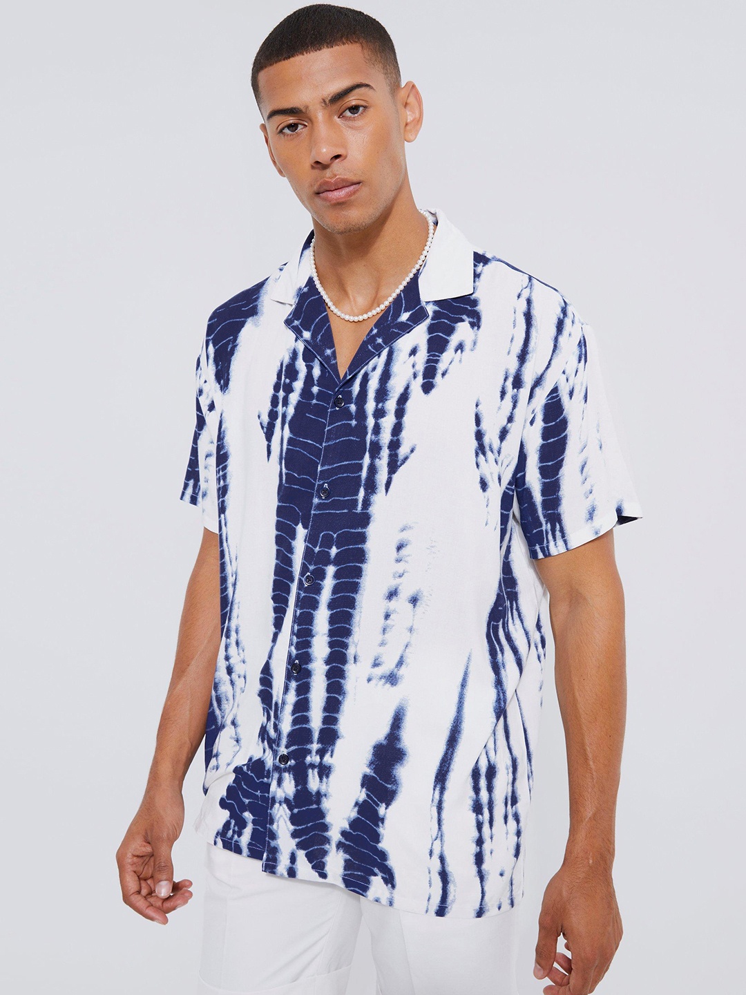 

boohooMAN Oversized Tie & Dye Dyed Casual Shirt, White