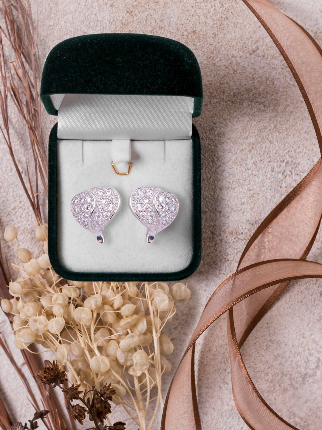 

Abhooshan Contemporary Studs Earrings, Silver