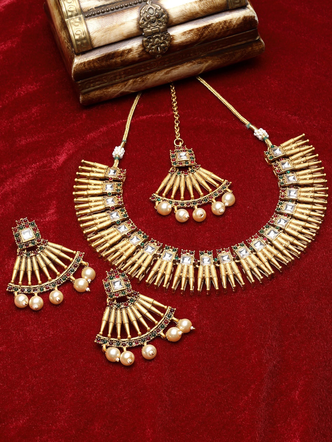 

ADIVA Gold-Plated Kundan-Studded & Beaded Jewellery Set