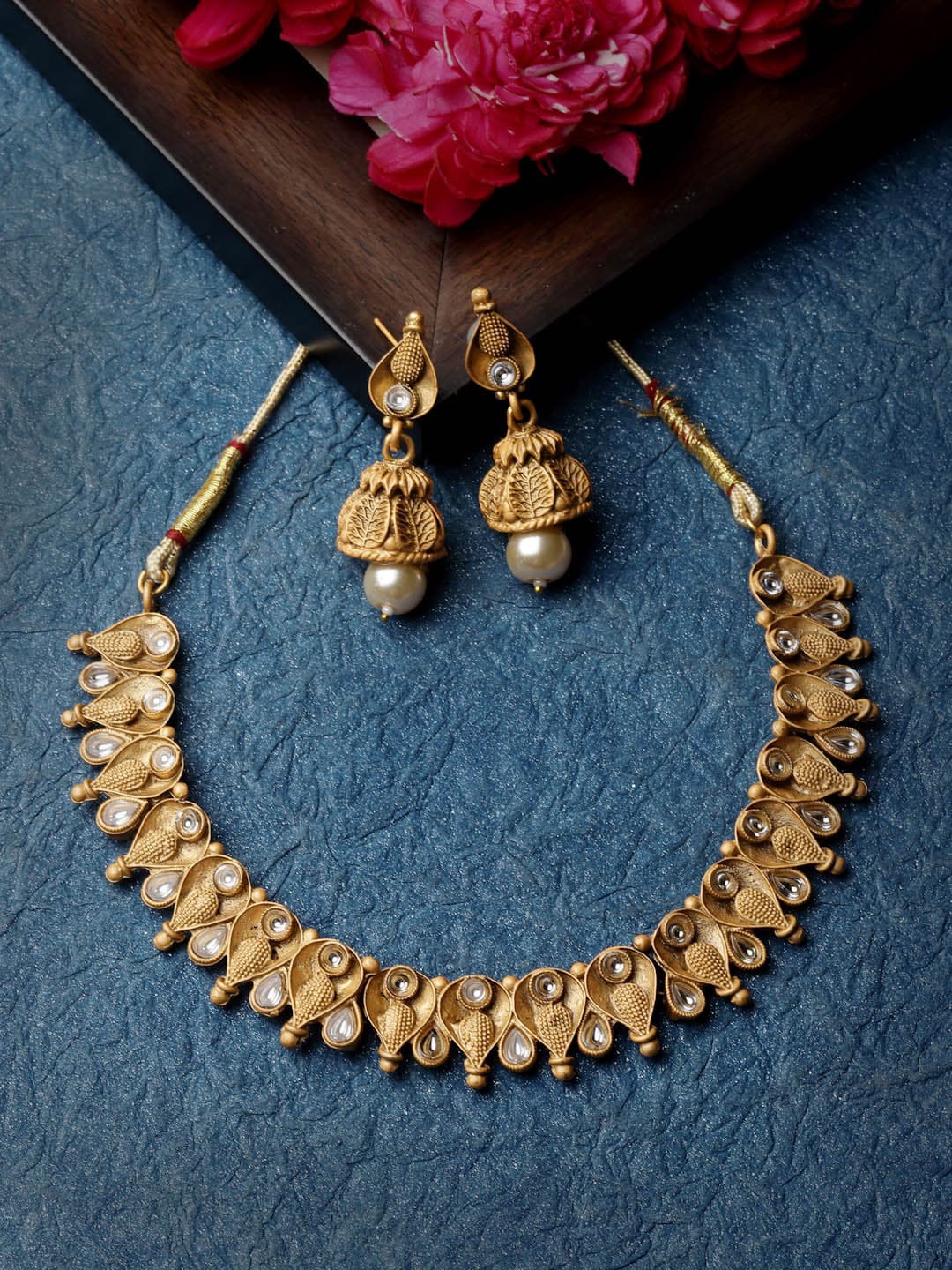 

ADIVA Gold-Plated Stones-Studded & Beaded Jewellery Set