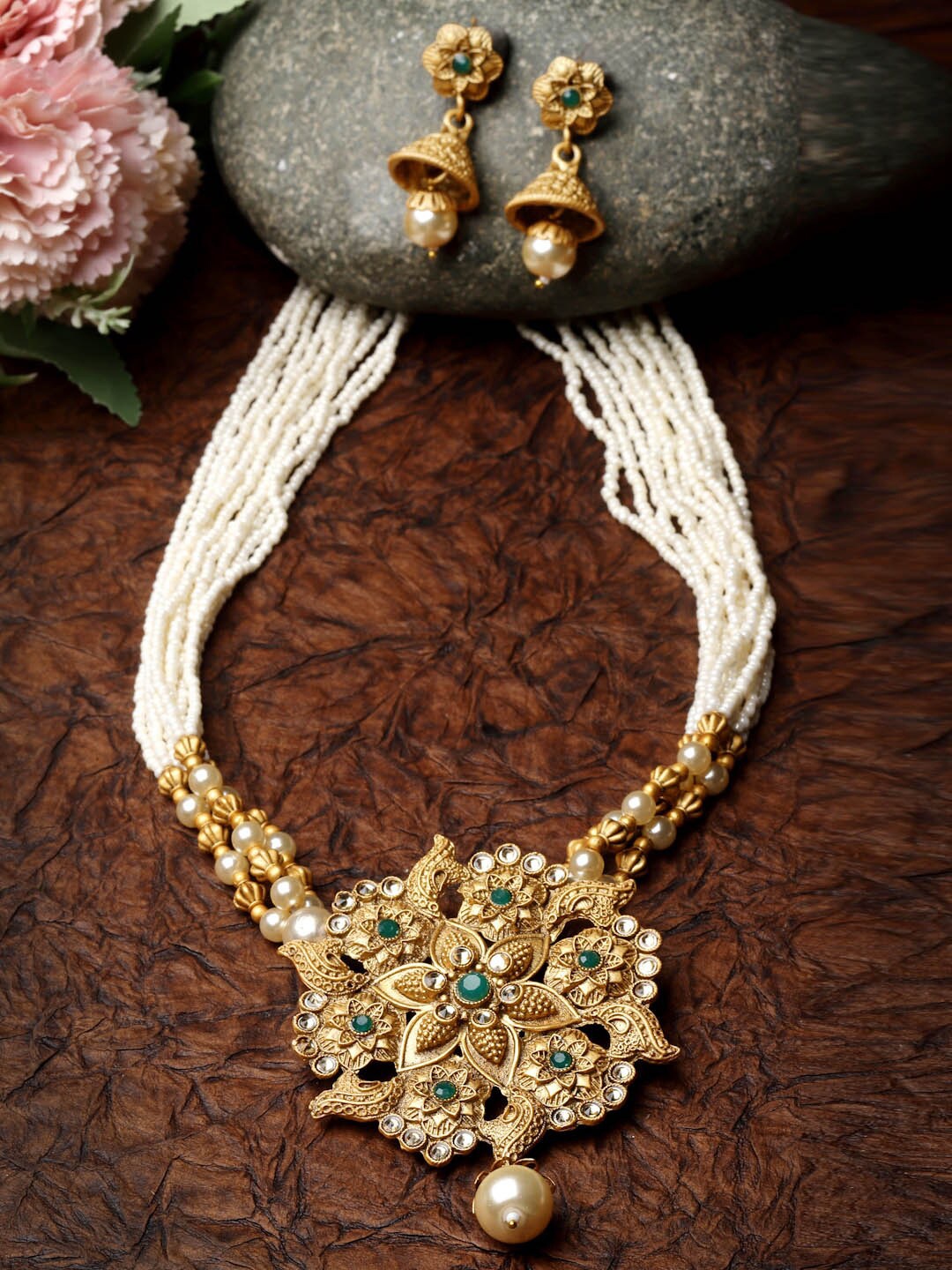 

ADIVA Gold-Plated Floral Shaped Stone-Studded & Beaded Necklace & Earrings