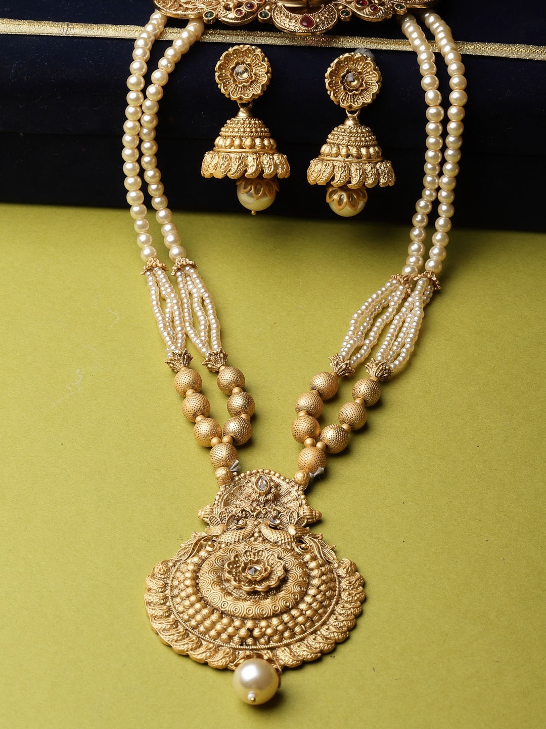 

ADIVA Gold-Plated Stone-Studded & Beaded Jewellery Set