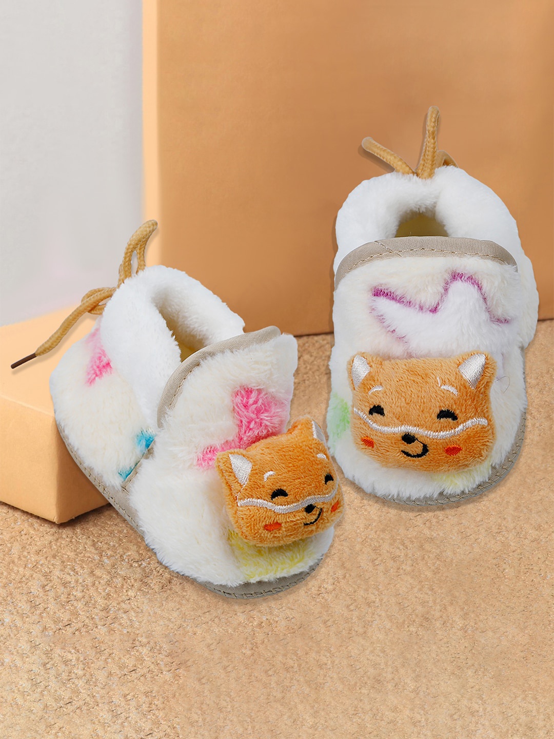 

Baby Moo Infants Kitten Embellished Cotton Anti-Skid Booties, Cream