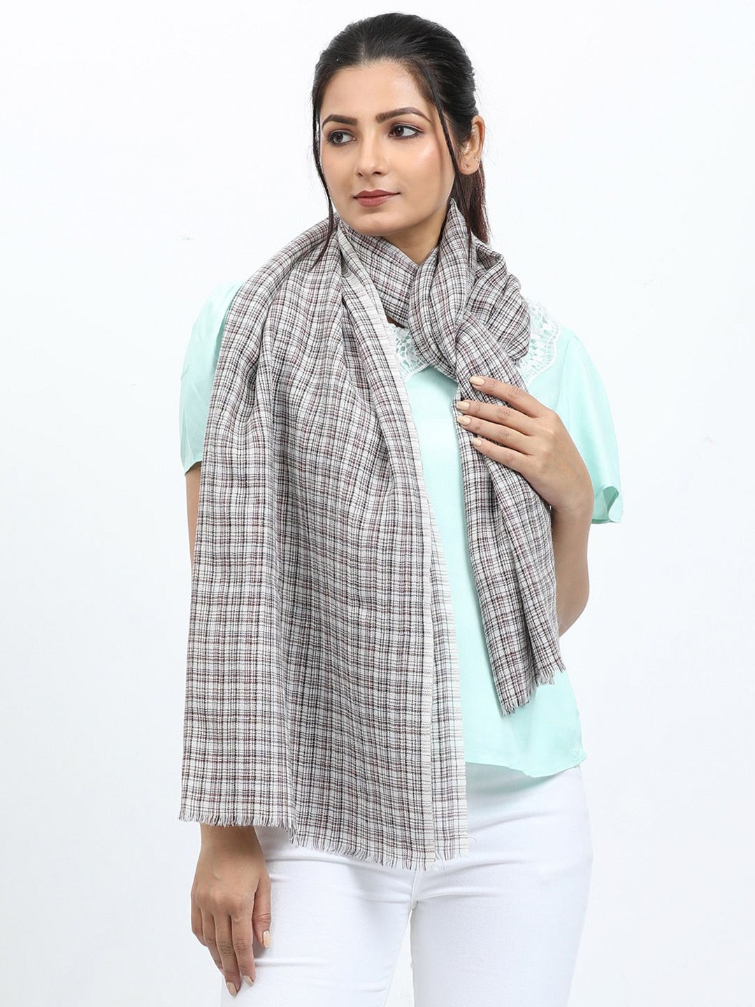 

thickskin Checked Woolen Stole, Assorted