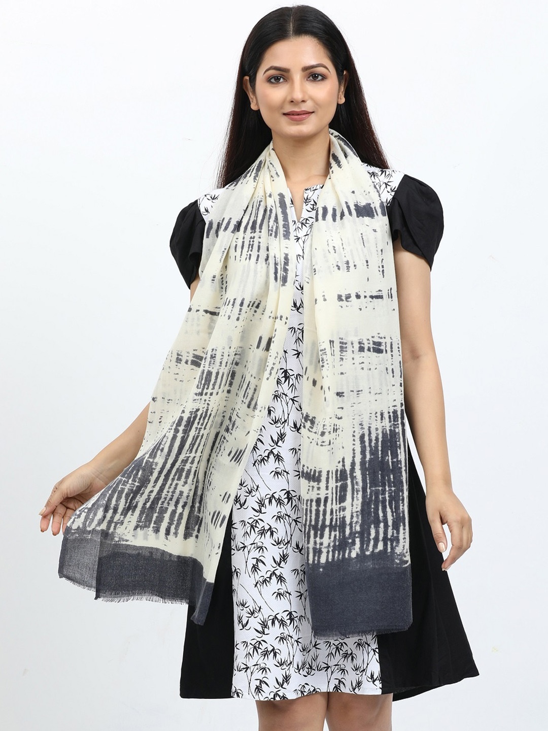 

thickskin Tie & Dye Woolen Stole, Assorted
